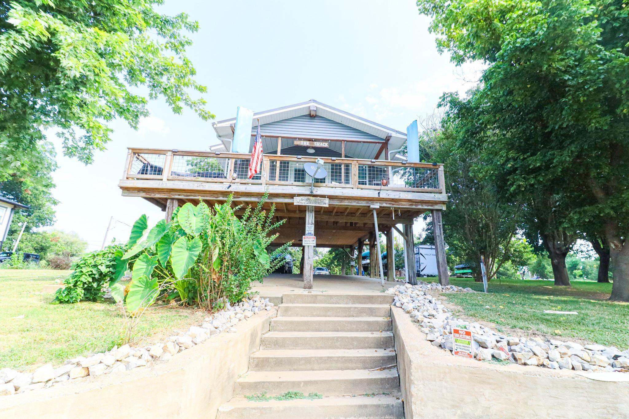 19 E valley dr  Hardy, AR