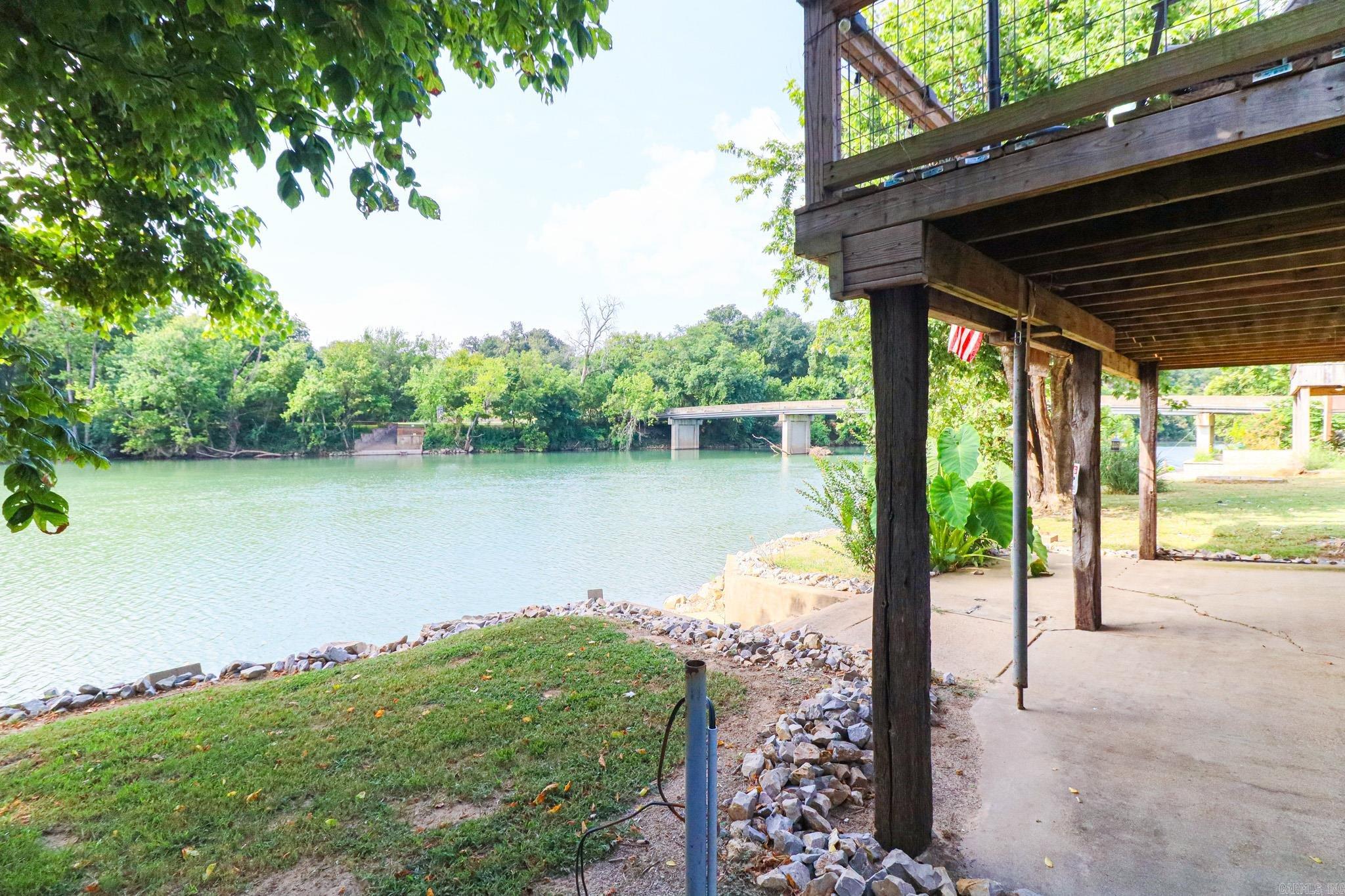 19 E valley dr  Hardy, AR