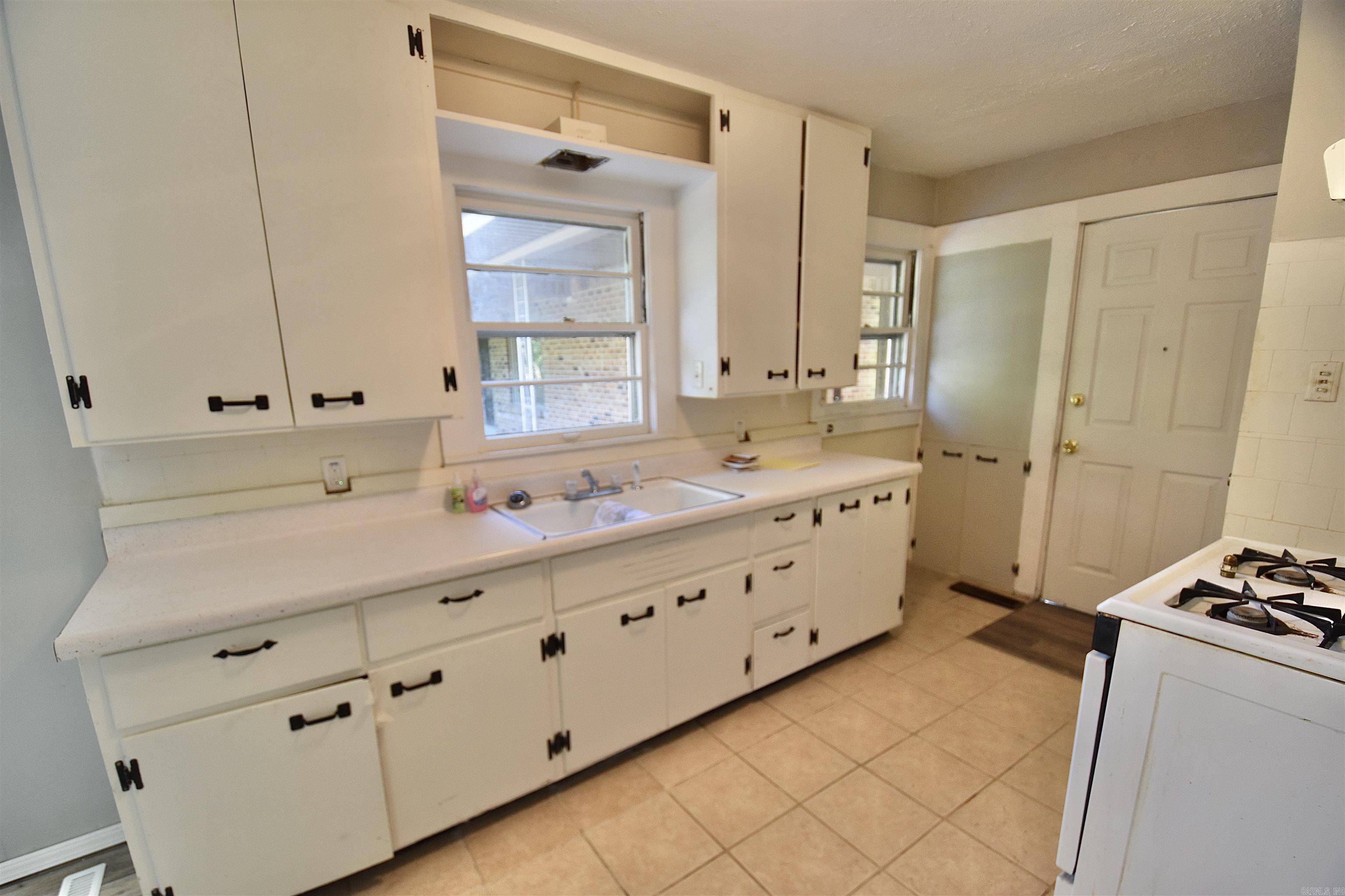 719 E Mill  Malvern, AR