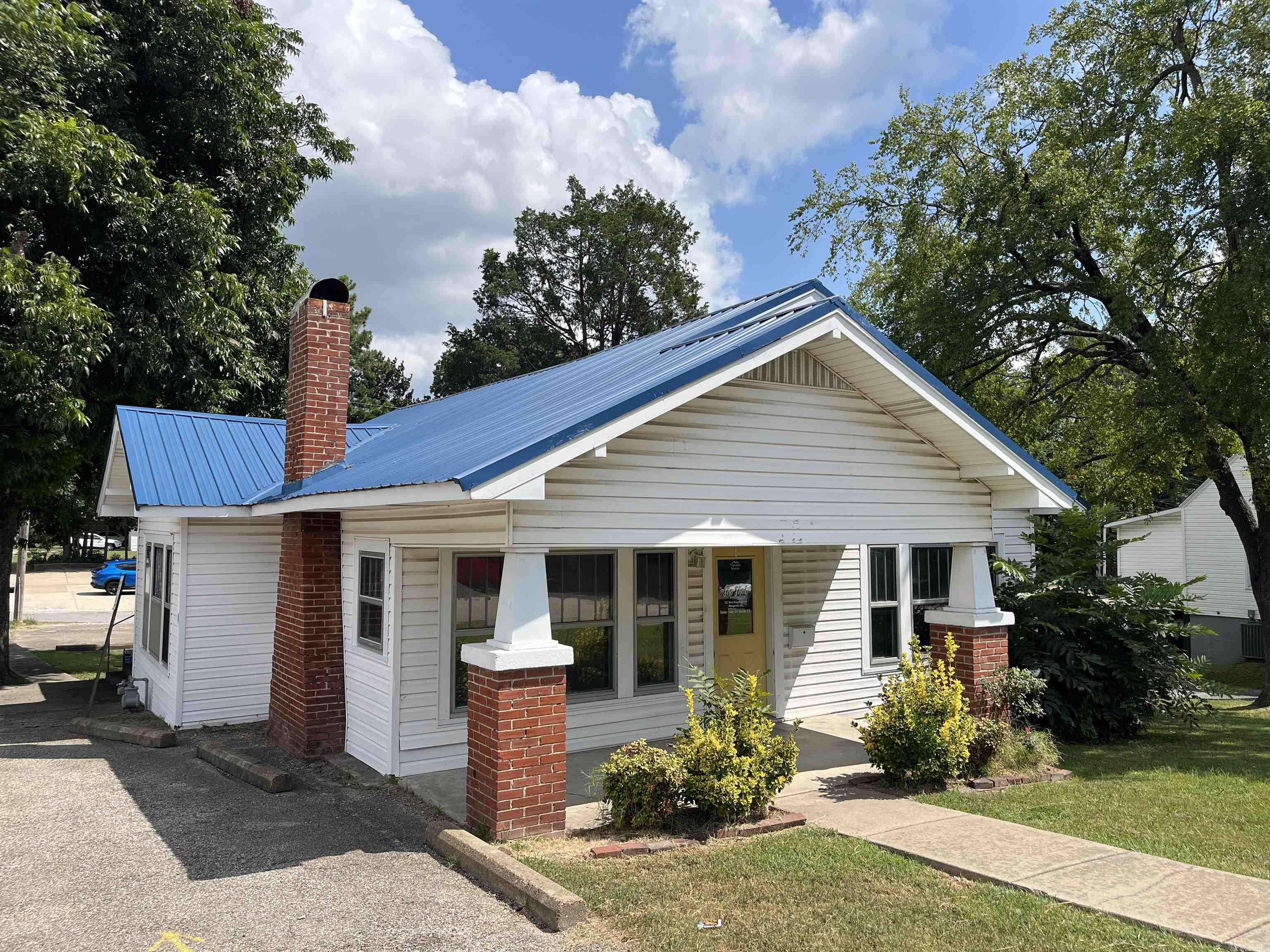 725 W Kingshighway  Paragould, AR