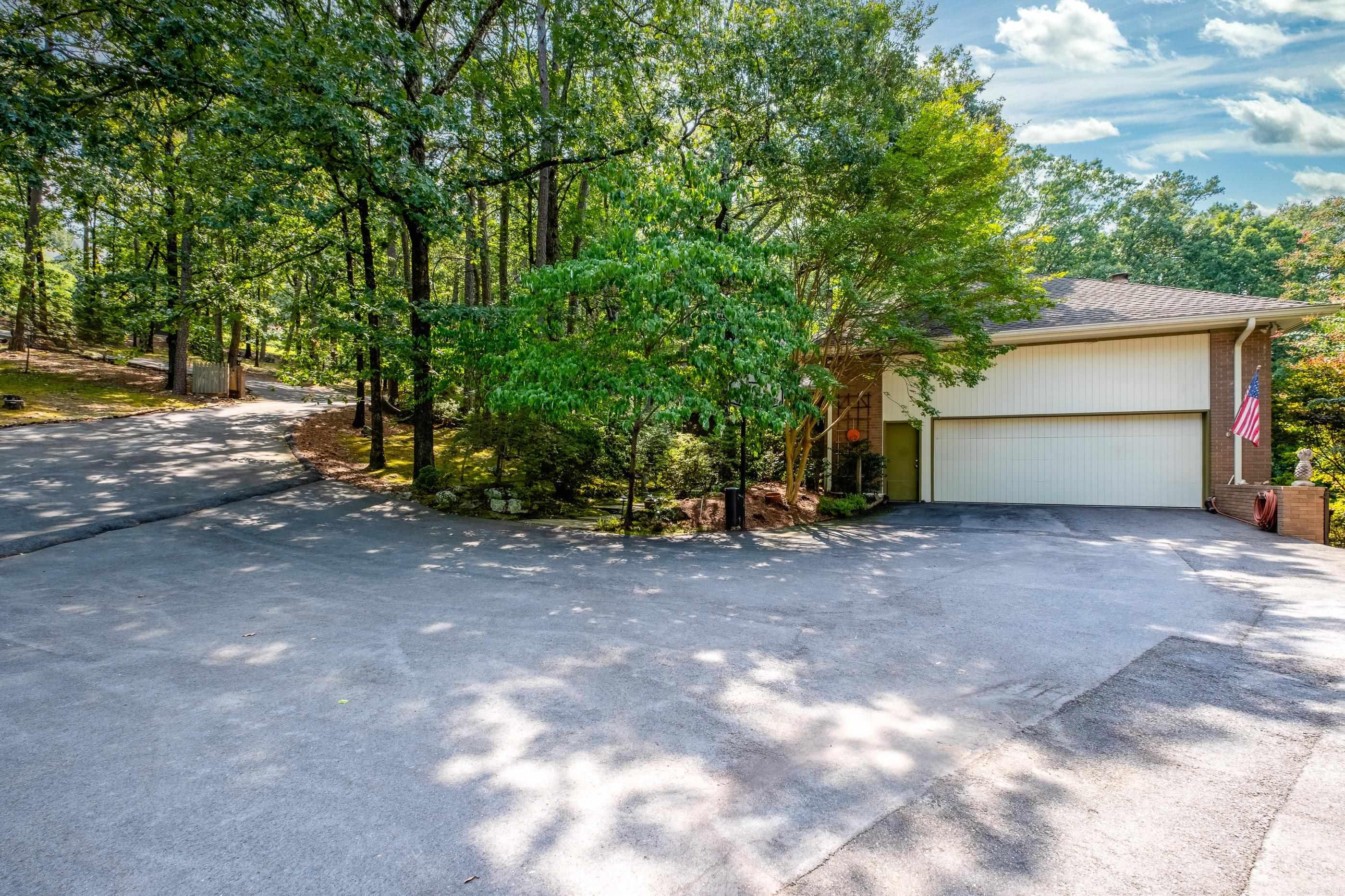 18 Hickory Hills  Little Rock, AR