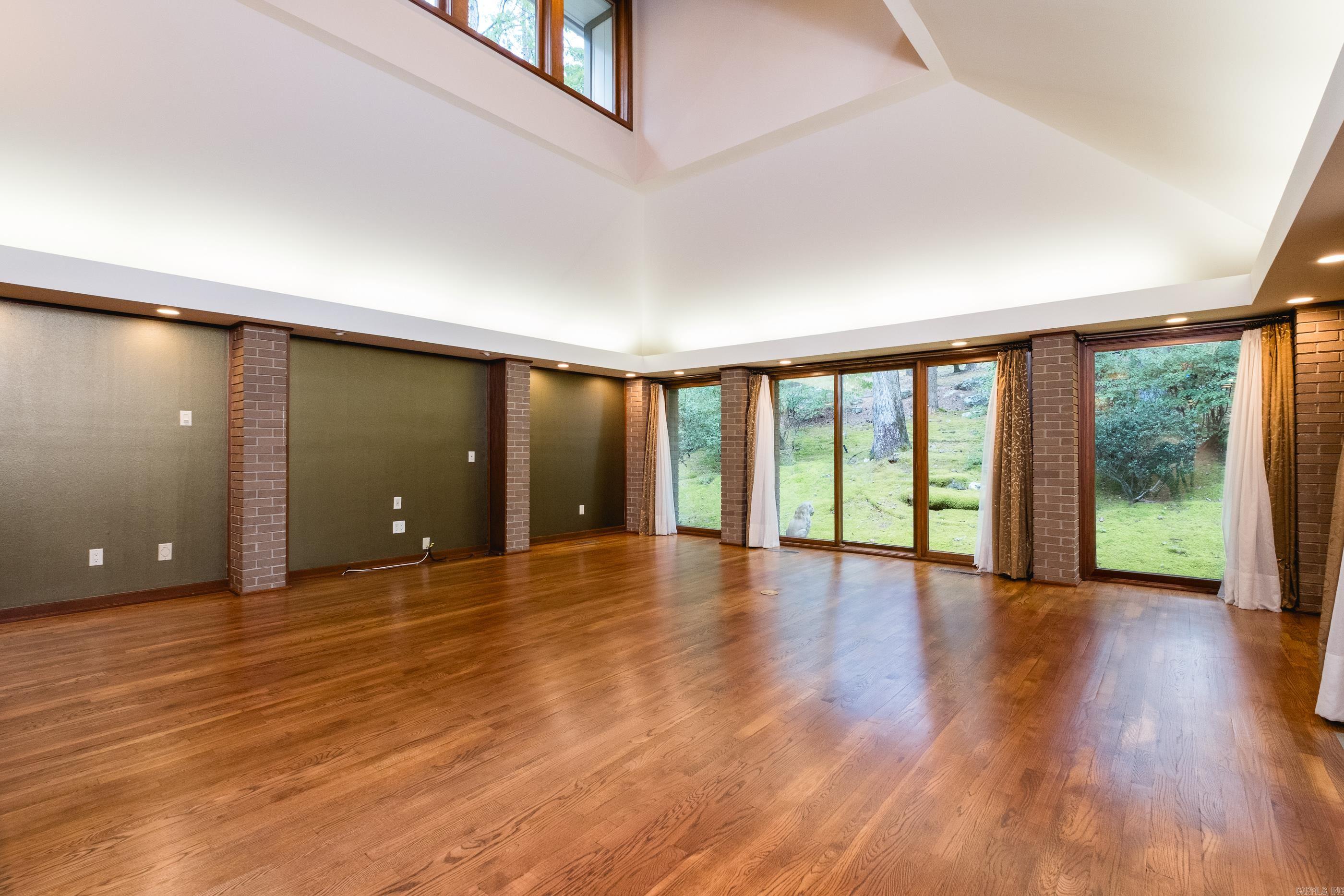 18 Hickory Hills  Little Rock, AR