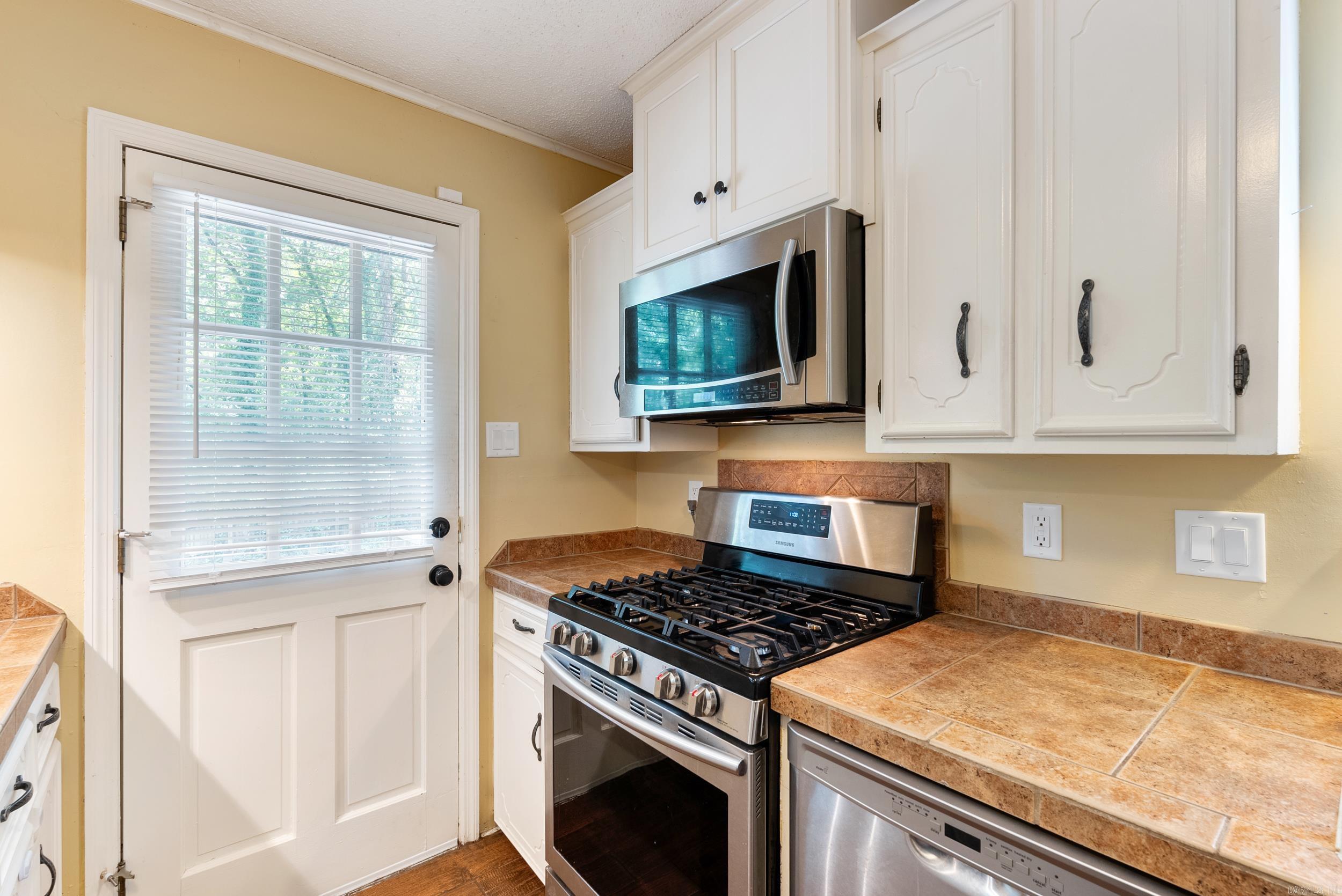 16 Rockledge  Maumelle, AR