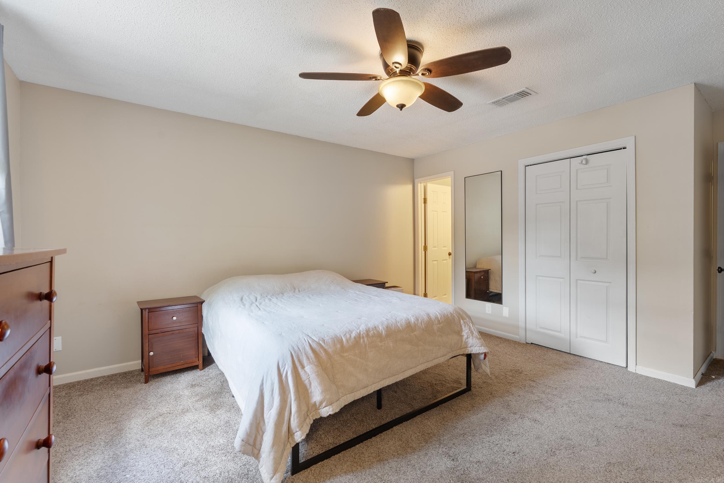 16 Rockledge  Maumelle, AR