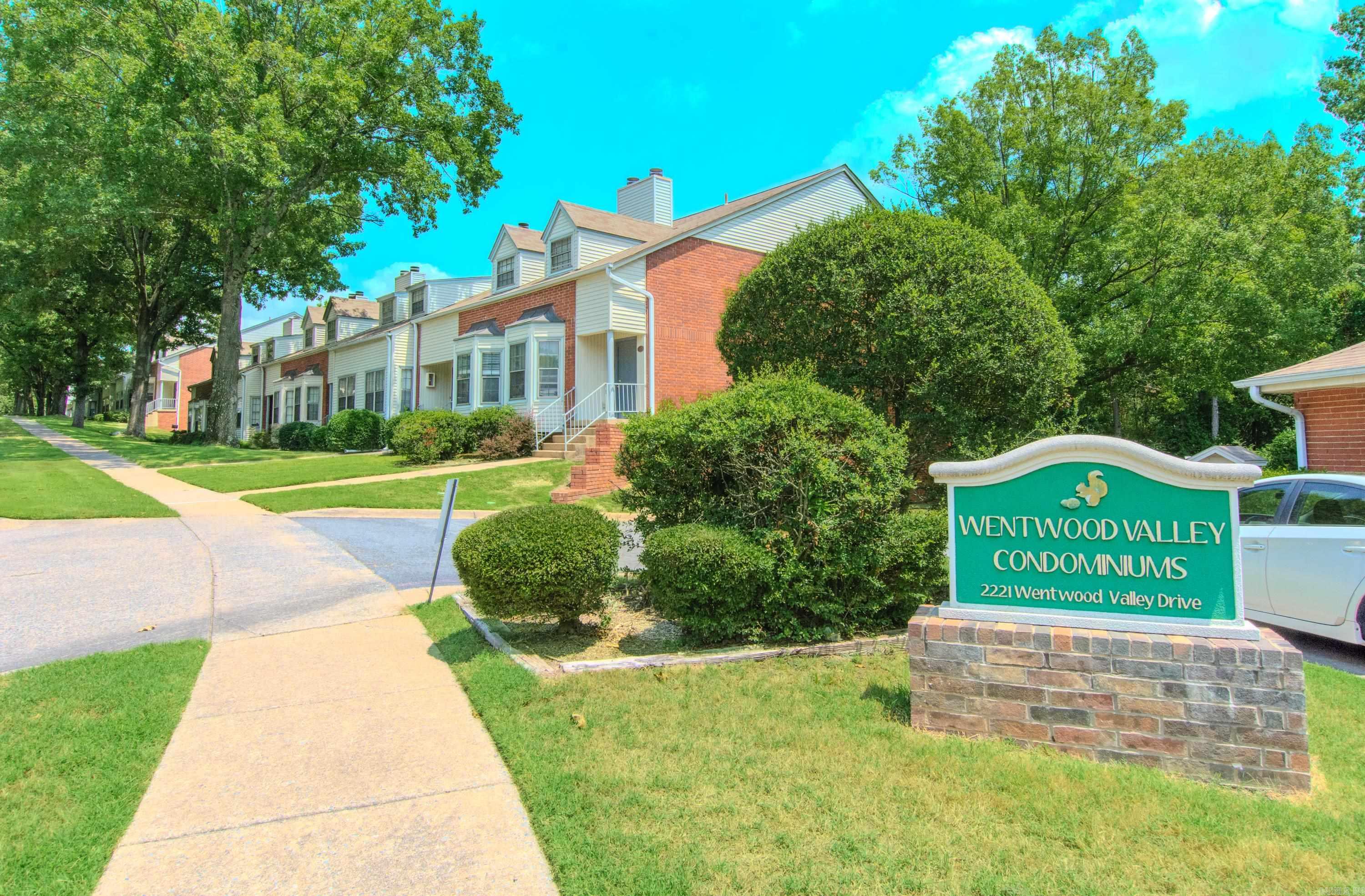 2221 Wentwood Valley Unit 47 Little Rock, AR