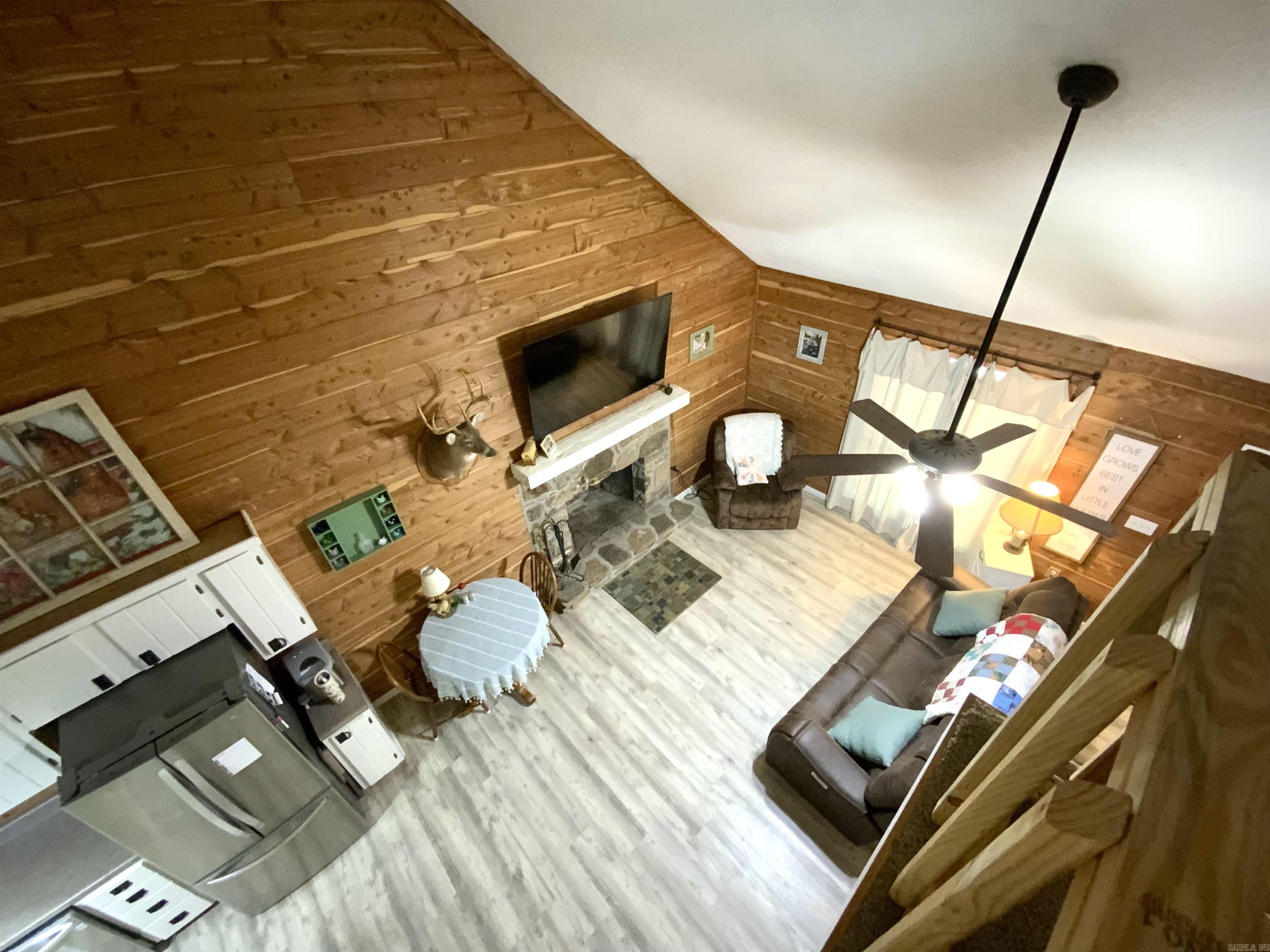 300 Peel  Locust Grove, AR