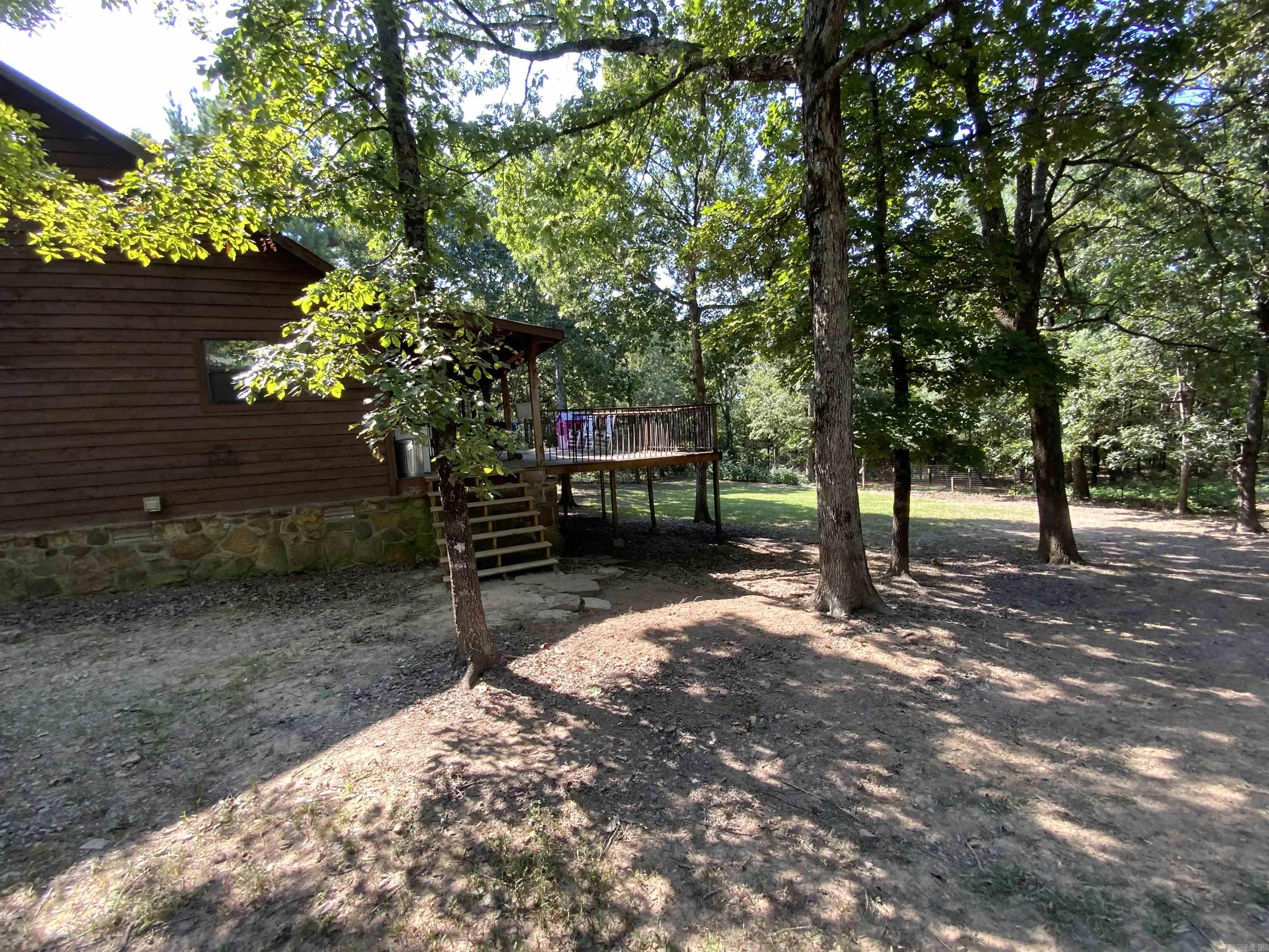 300 Peel  Locust Grove, AR