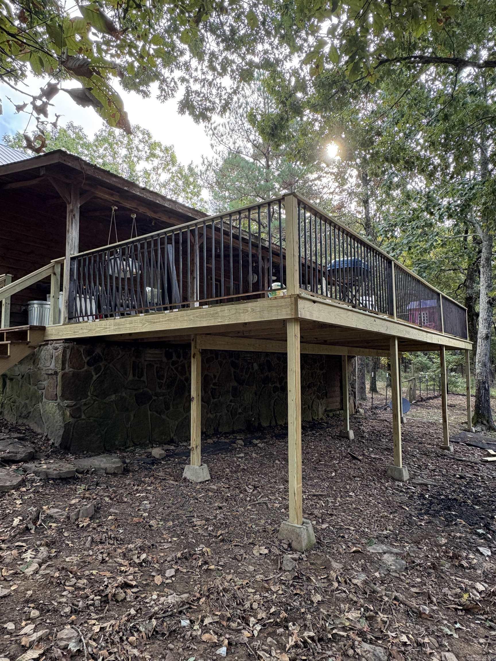 300 Peel  Locust Grove, AR