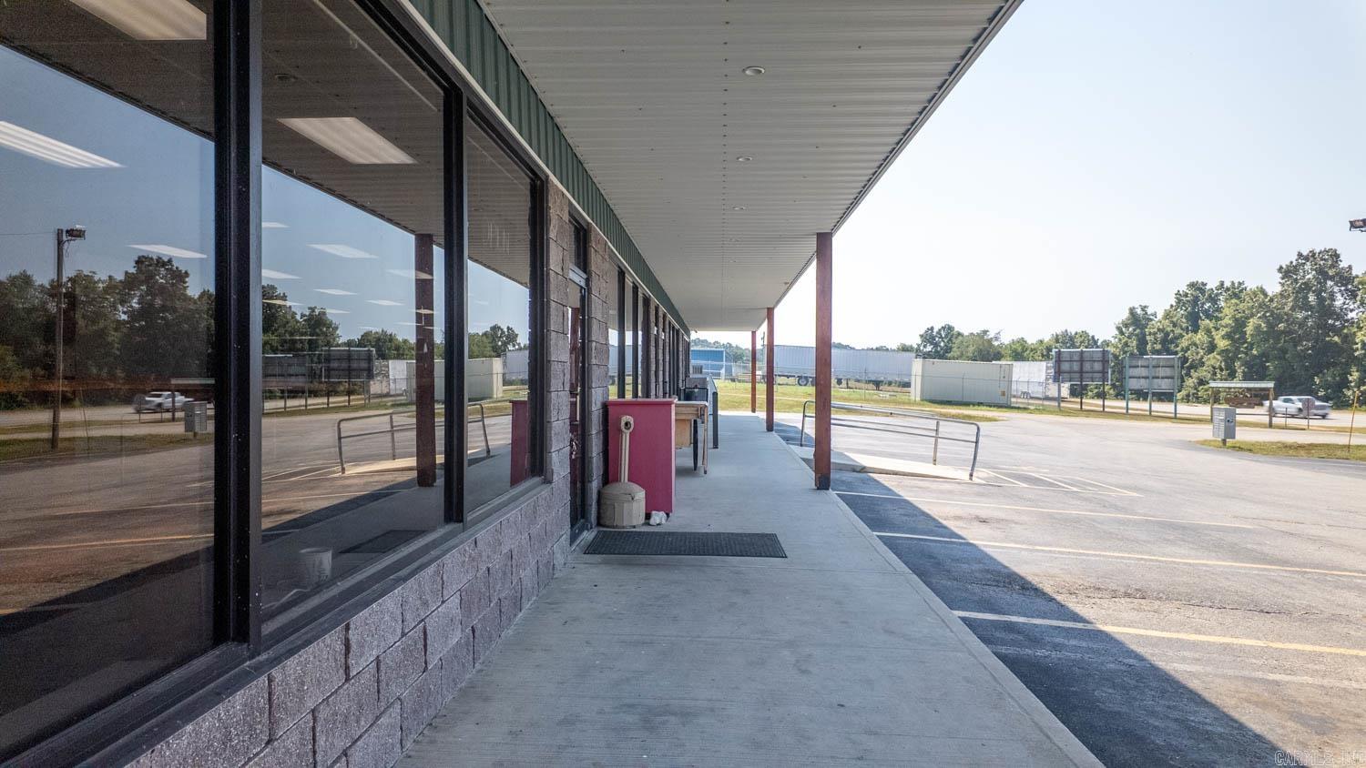 746 Highway 63 South  Mammoth Spring, AR