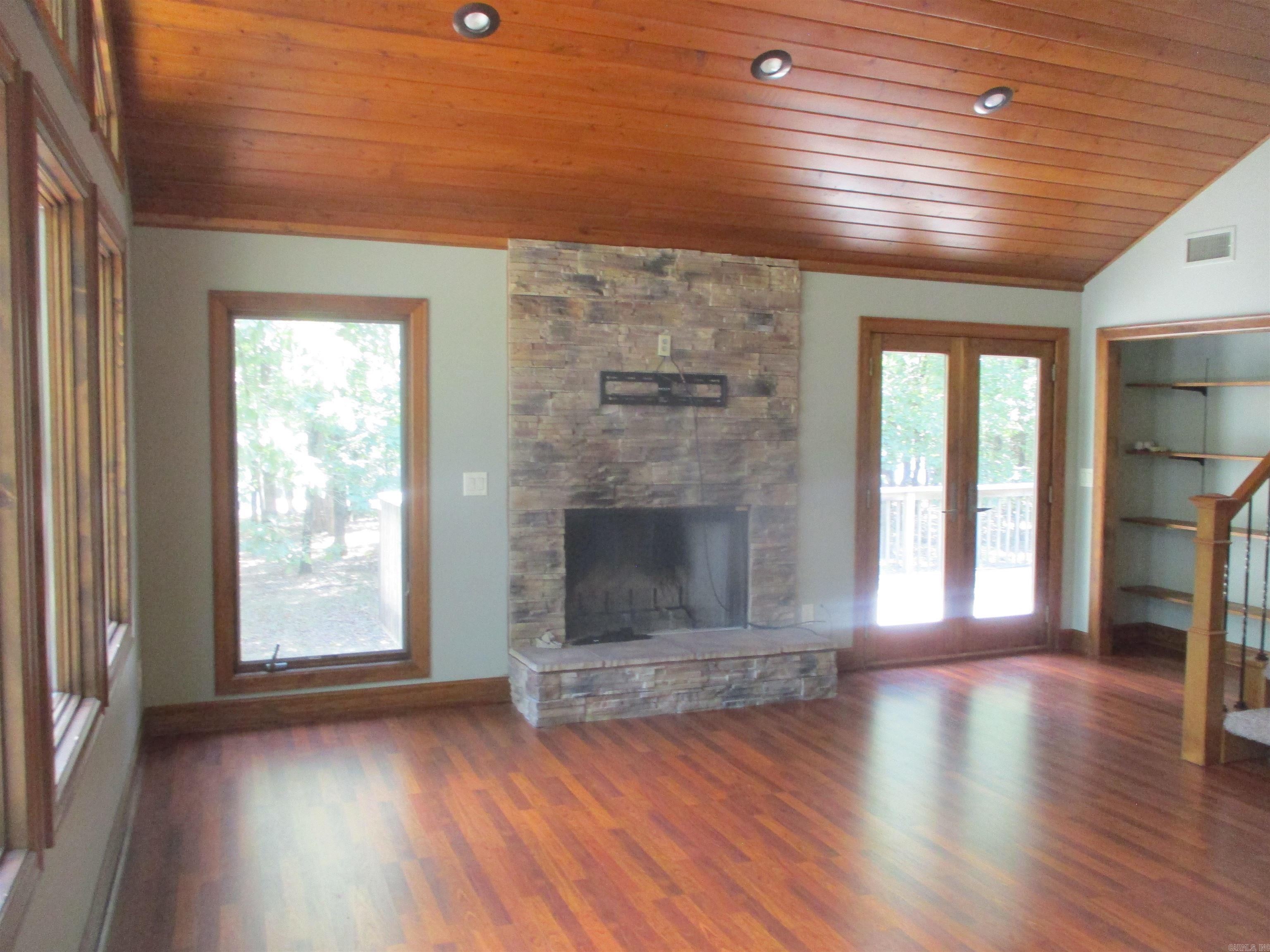 106 Eagle Ridge Trace  Fairfield Bay, AR