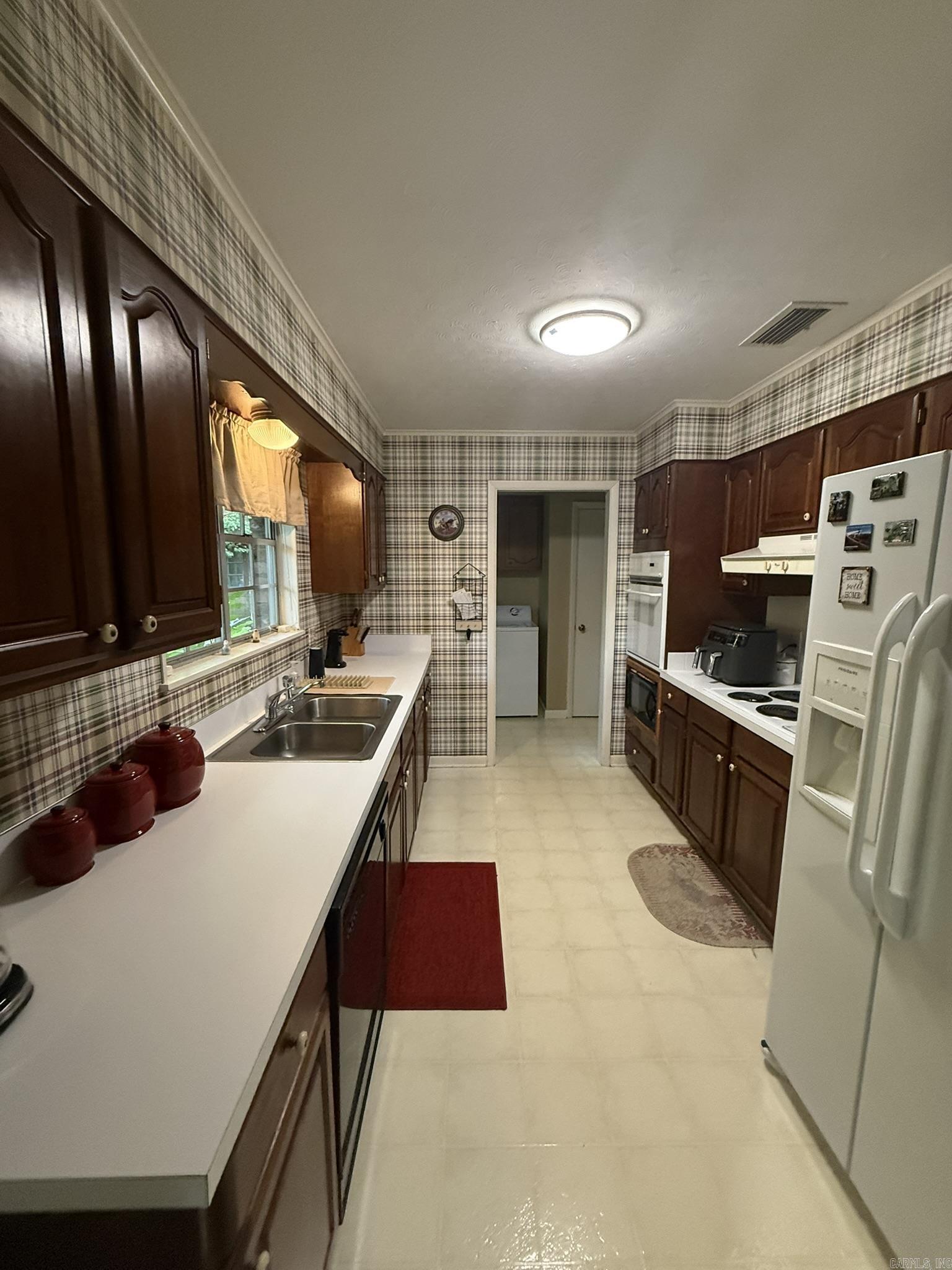 123 Berg Avenue  Camden, AR