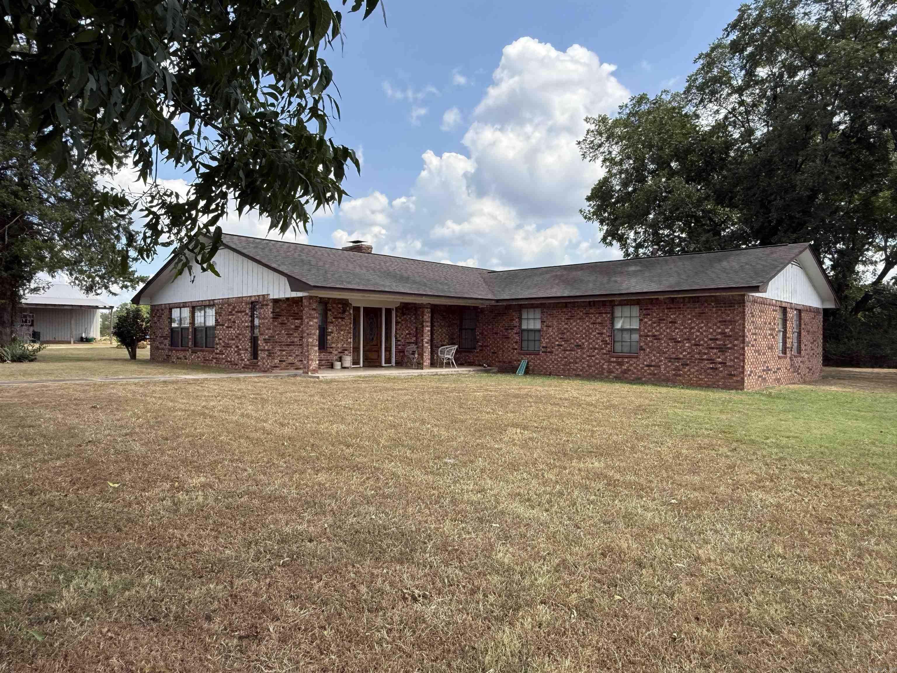 1652 Cornbridge Road Nashville, AR 71852
