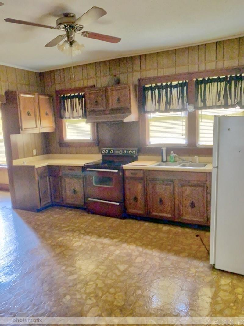 560 N 63  Warren, AR