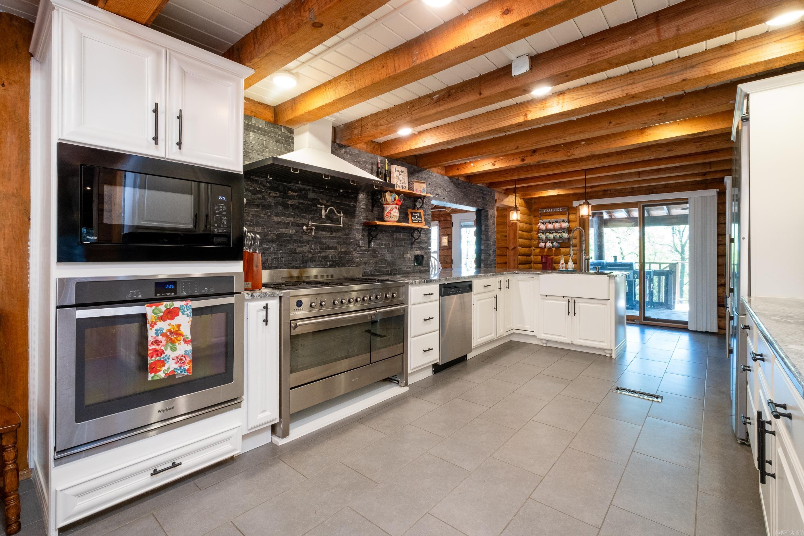 3614 Doral Drive Little Rock, AR 72212