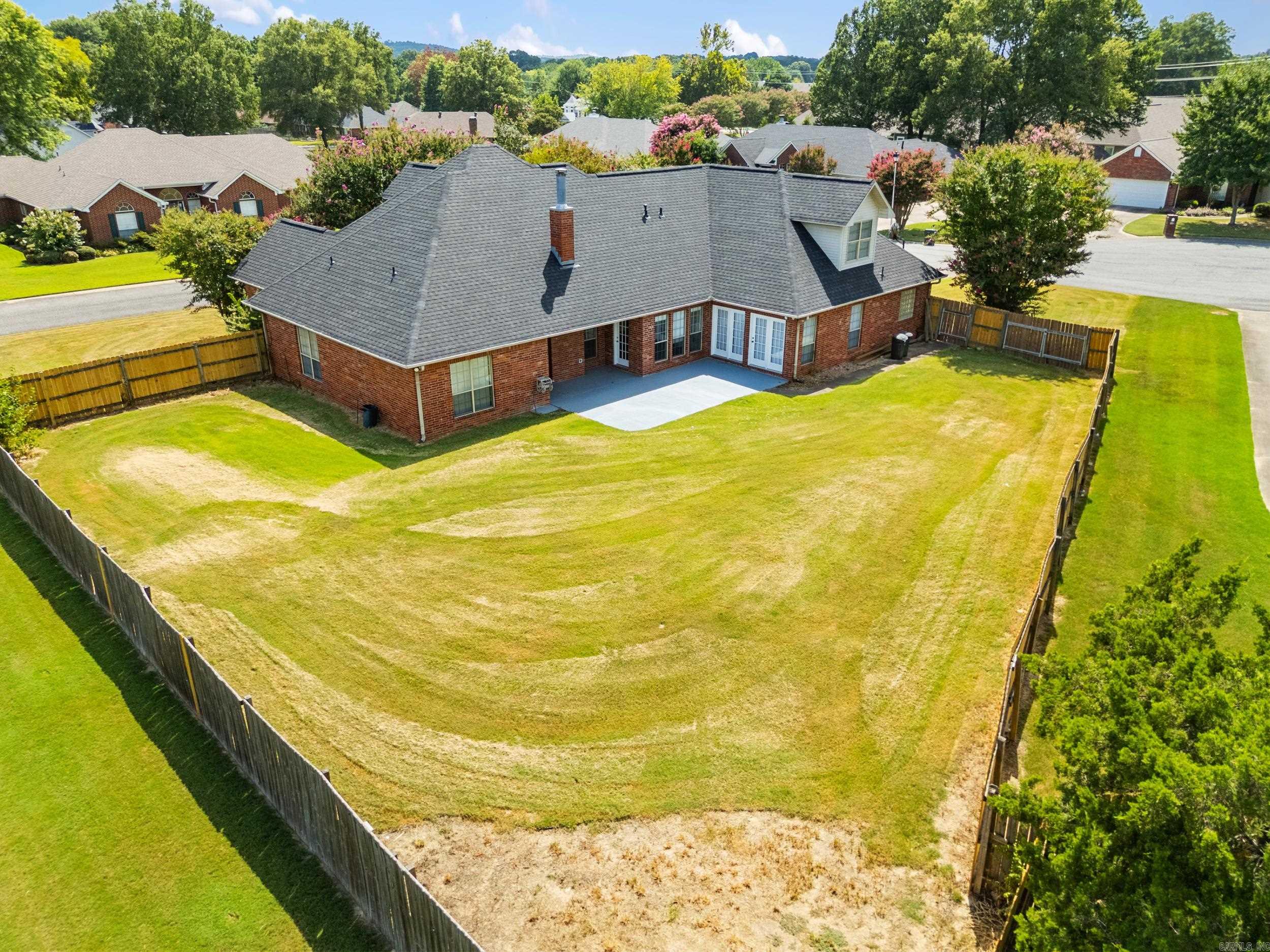 930 Enderlin  Conway, AR