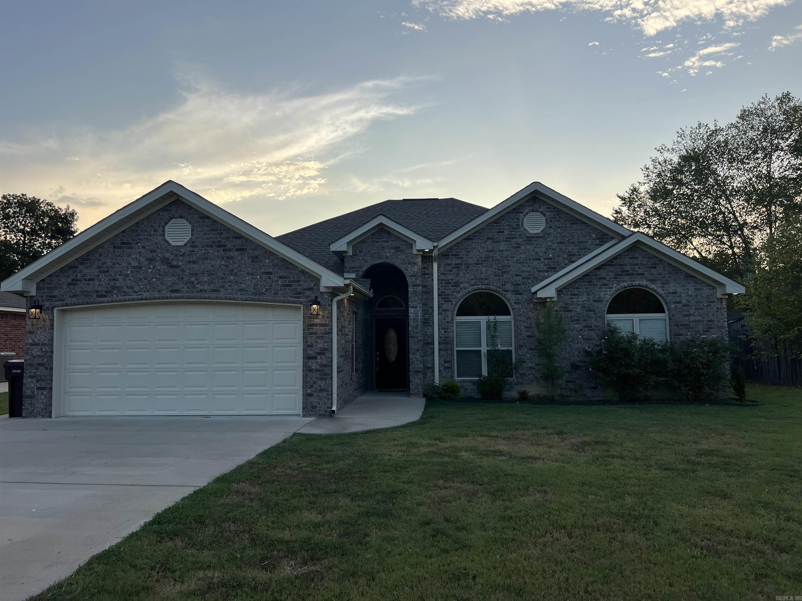 102 Farah  White Hall, AR