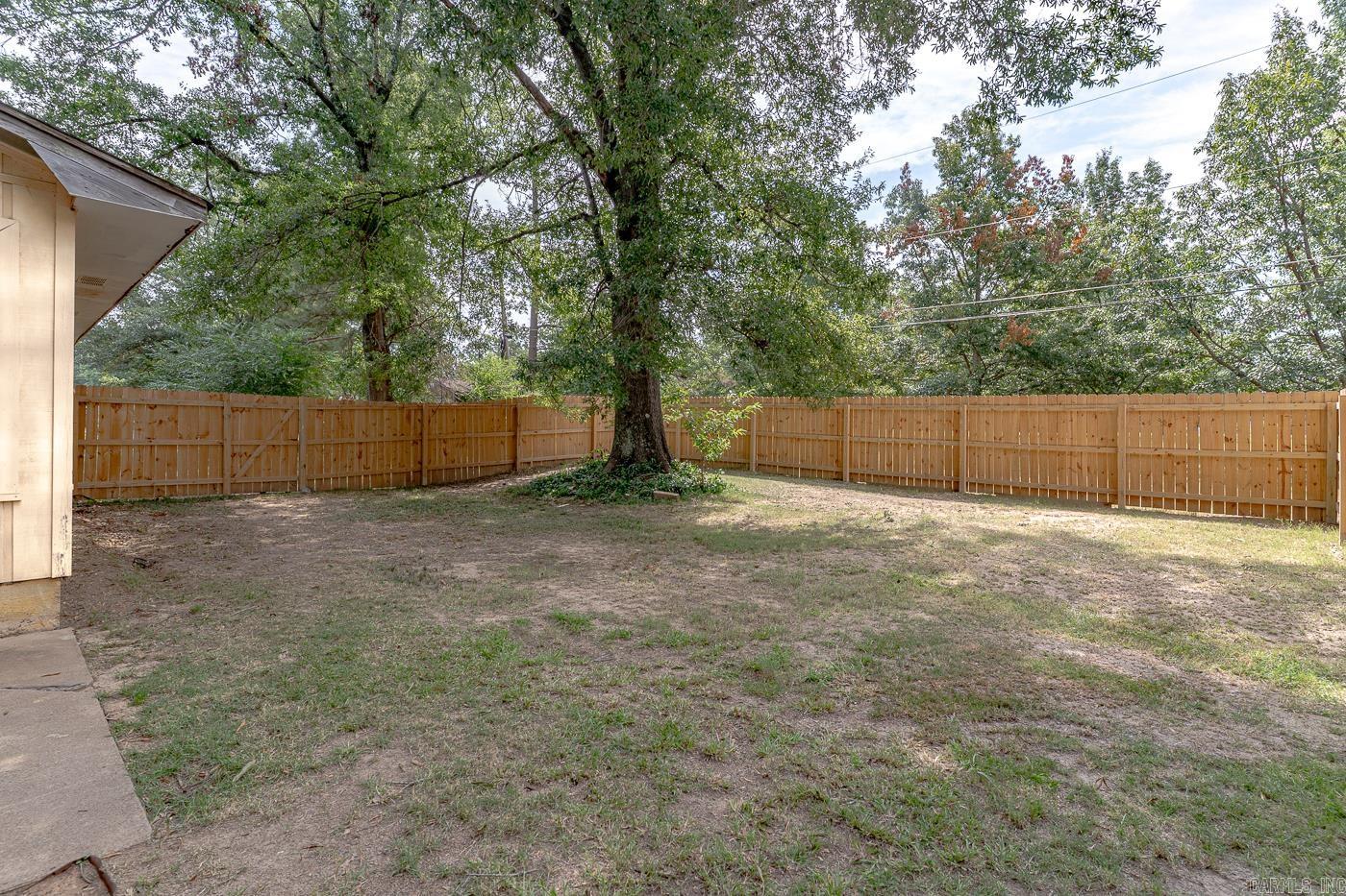 1313 W 10th  DeWitt, AR