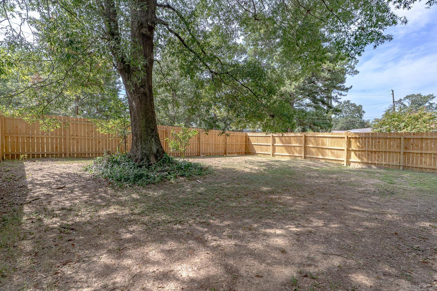 1313 W 10th  DeWitt, AR