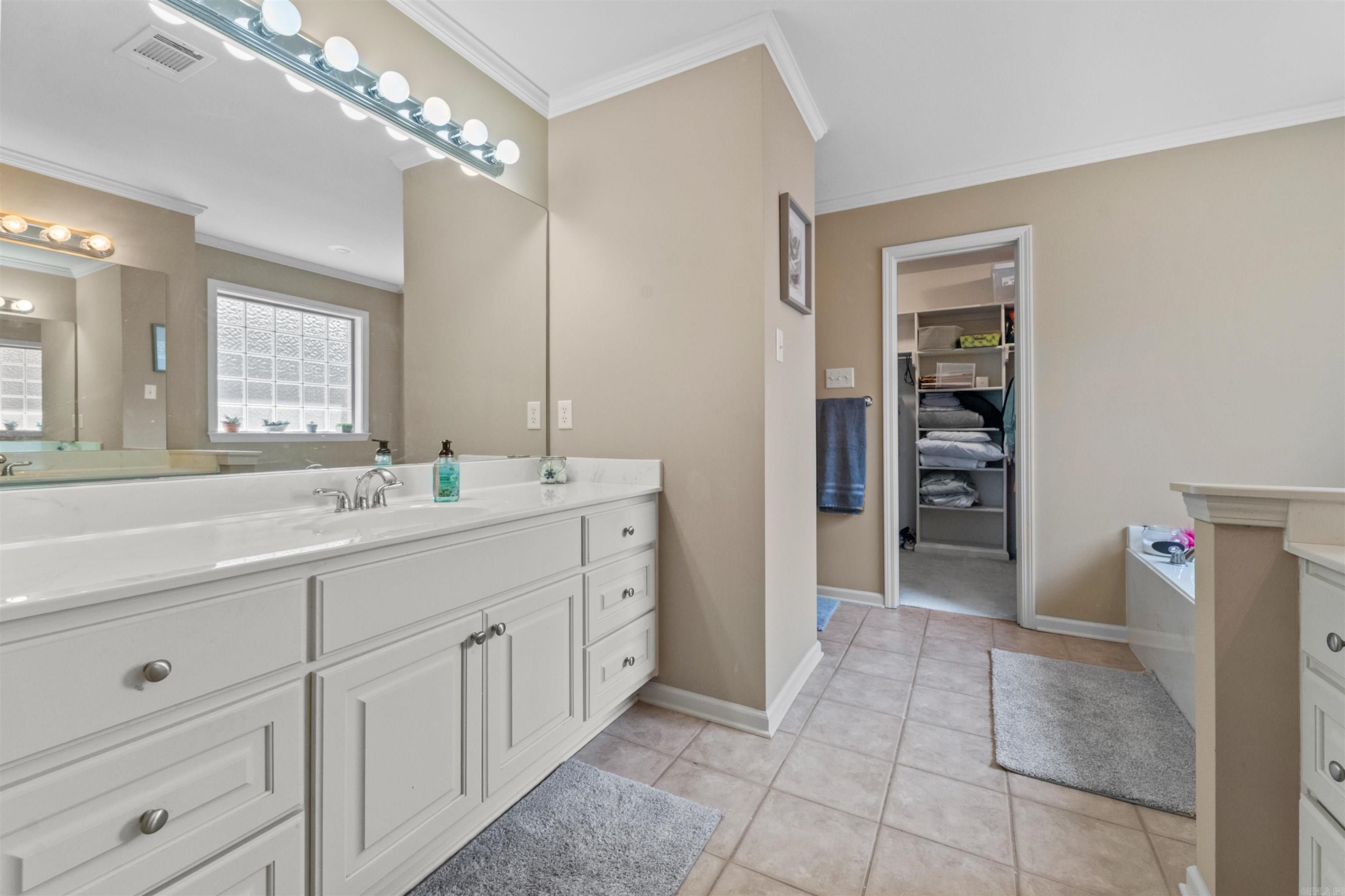 7000 Park Meadows  Sherwood, AR