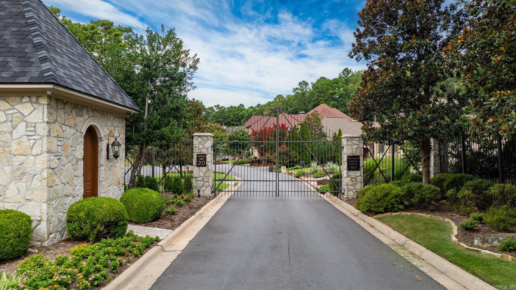 74 Vigne  Little Rock, AR