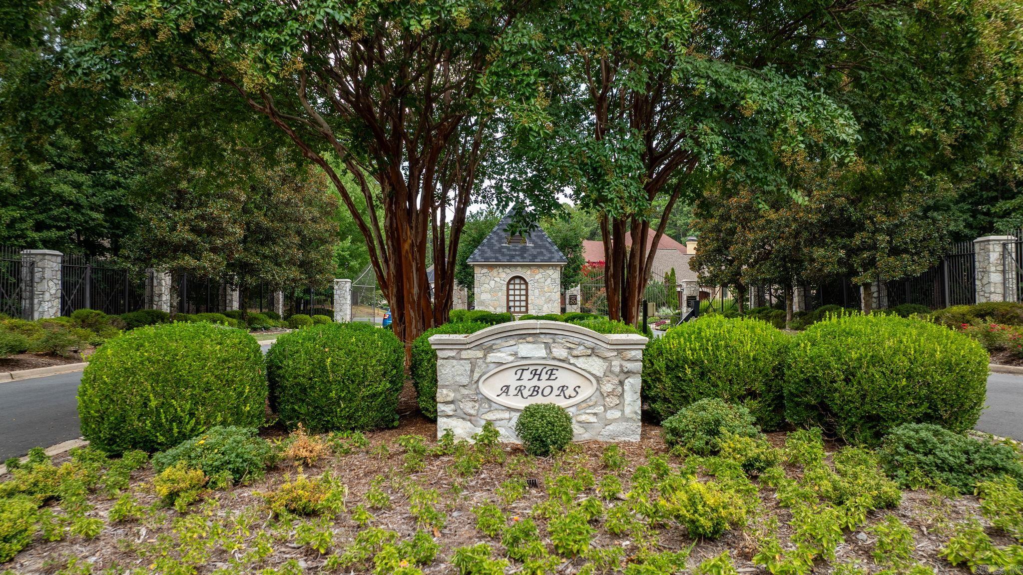 74 Vigne  Little Rock, AR