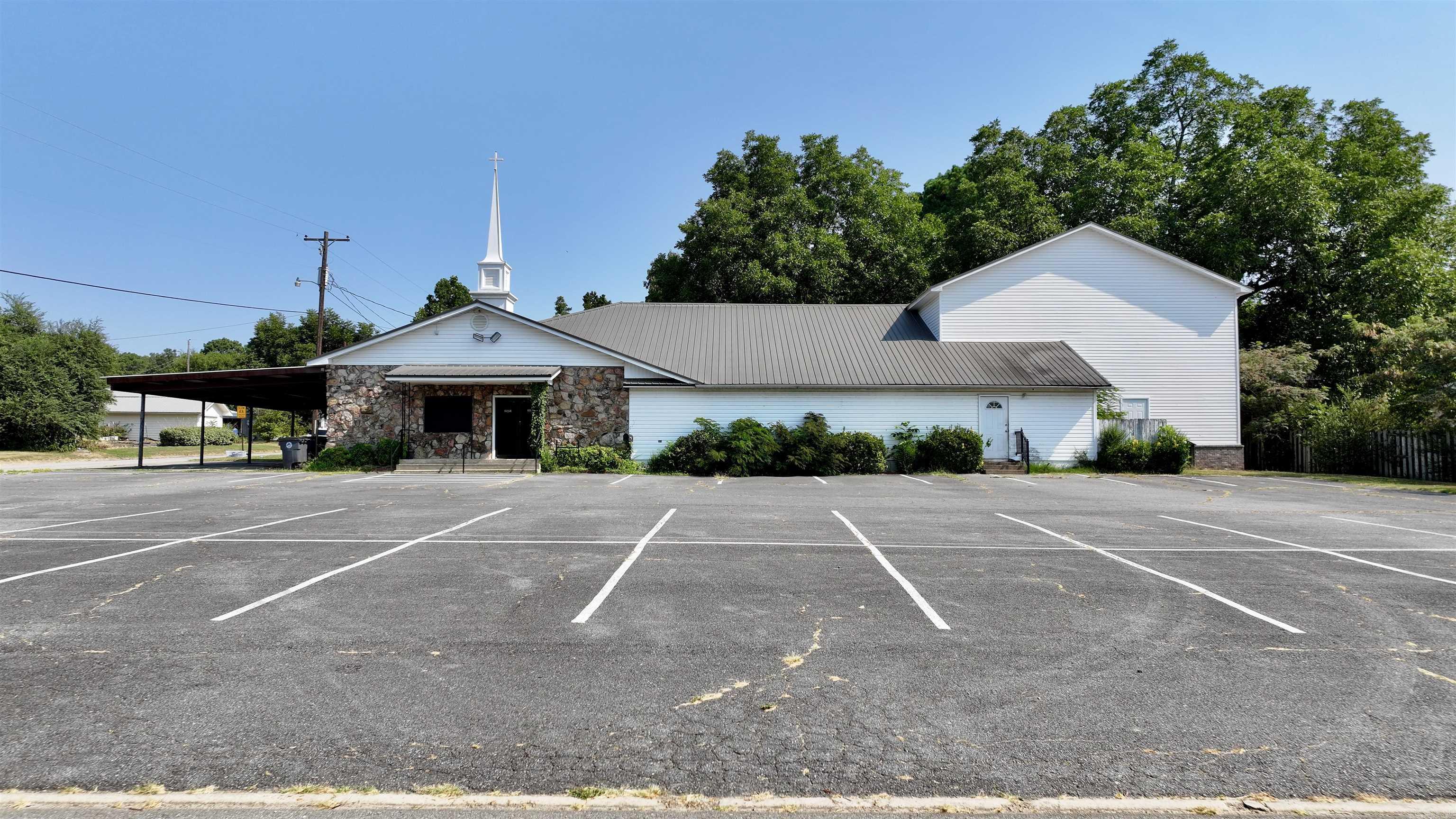 1600 E Moore  Searcy, AR