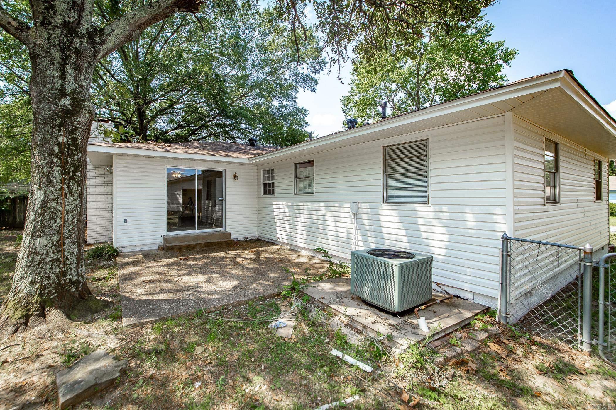 59 Wesley Dr  Sherwood, AR