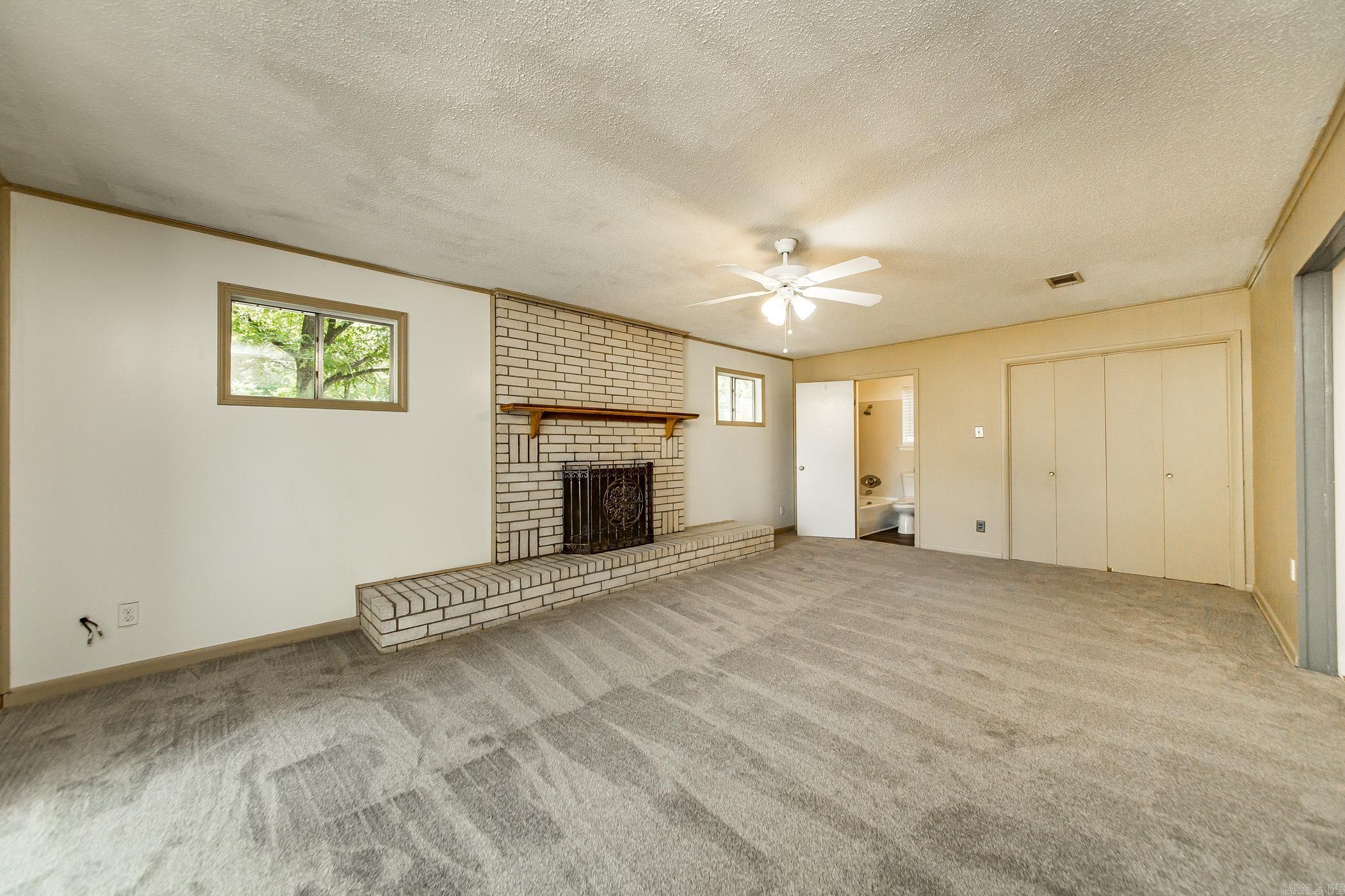 59 Wesley Dr  Sherwood, AR