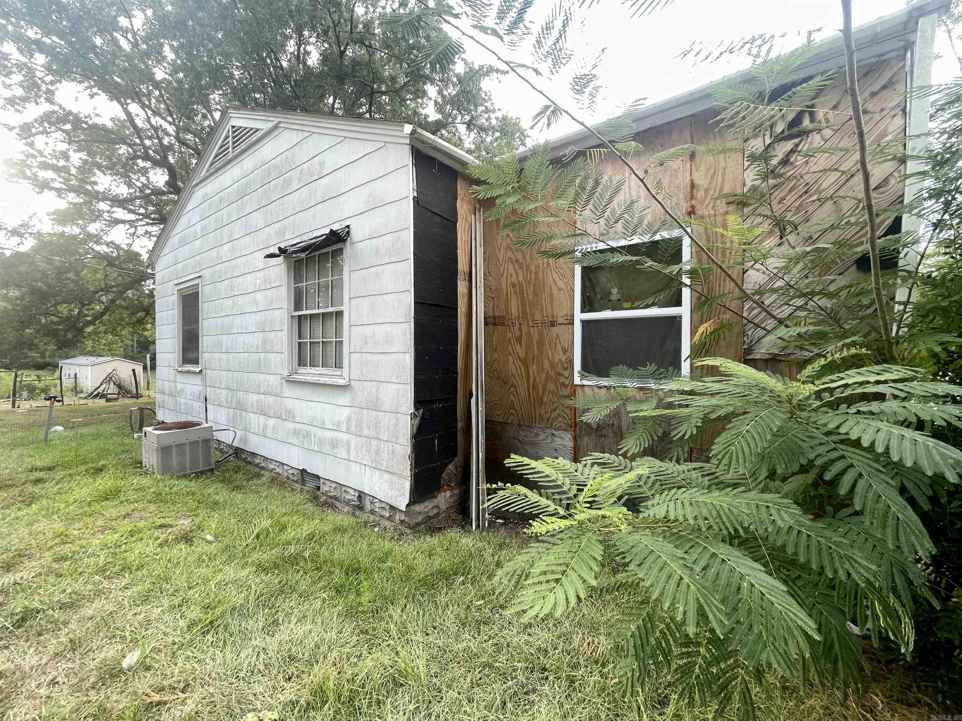 5351 Highway 24 Chidester, AR 71726