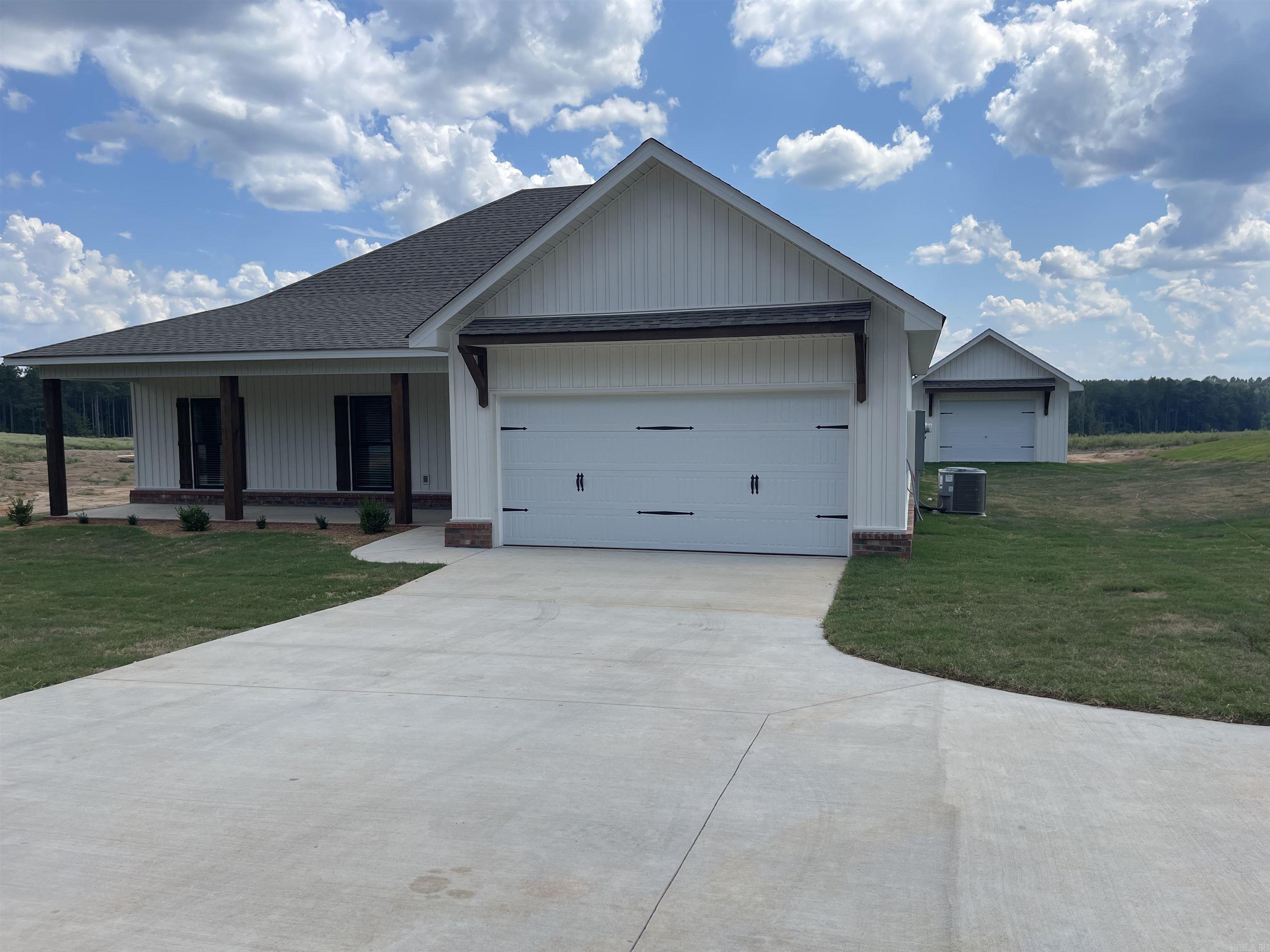 10699 W Miller Sardis  Bauxite, AR