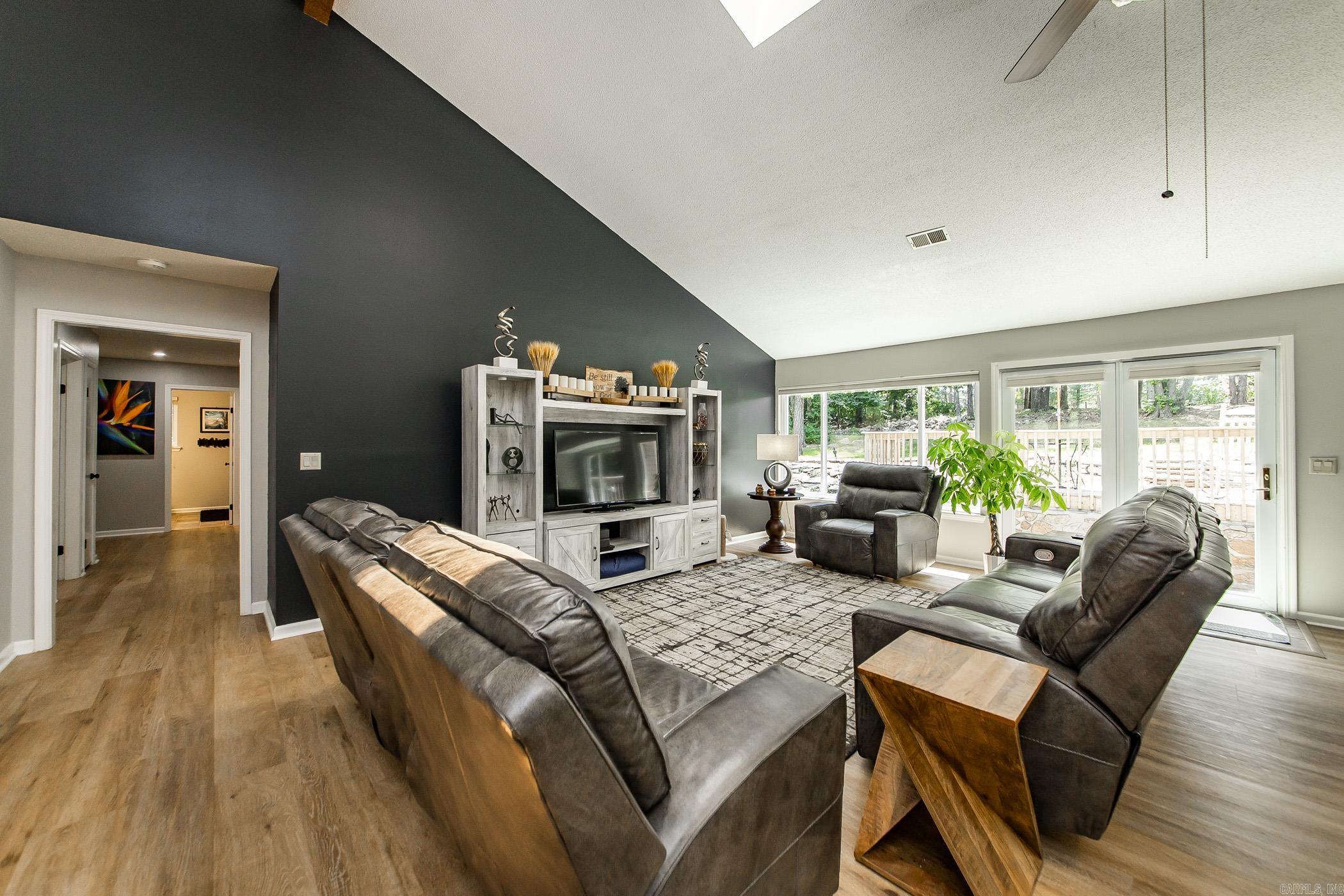 315 Mountain Ranch Dr. Fairfield Bay, AR 72088