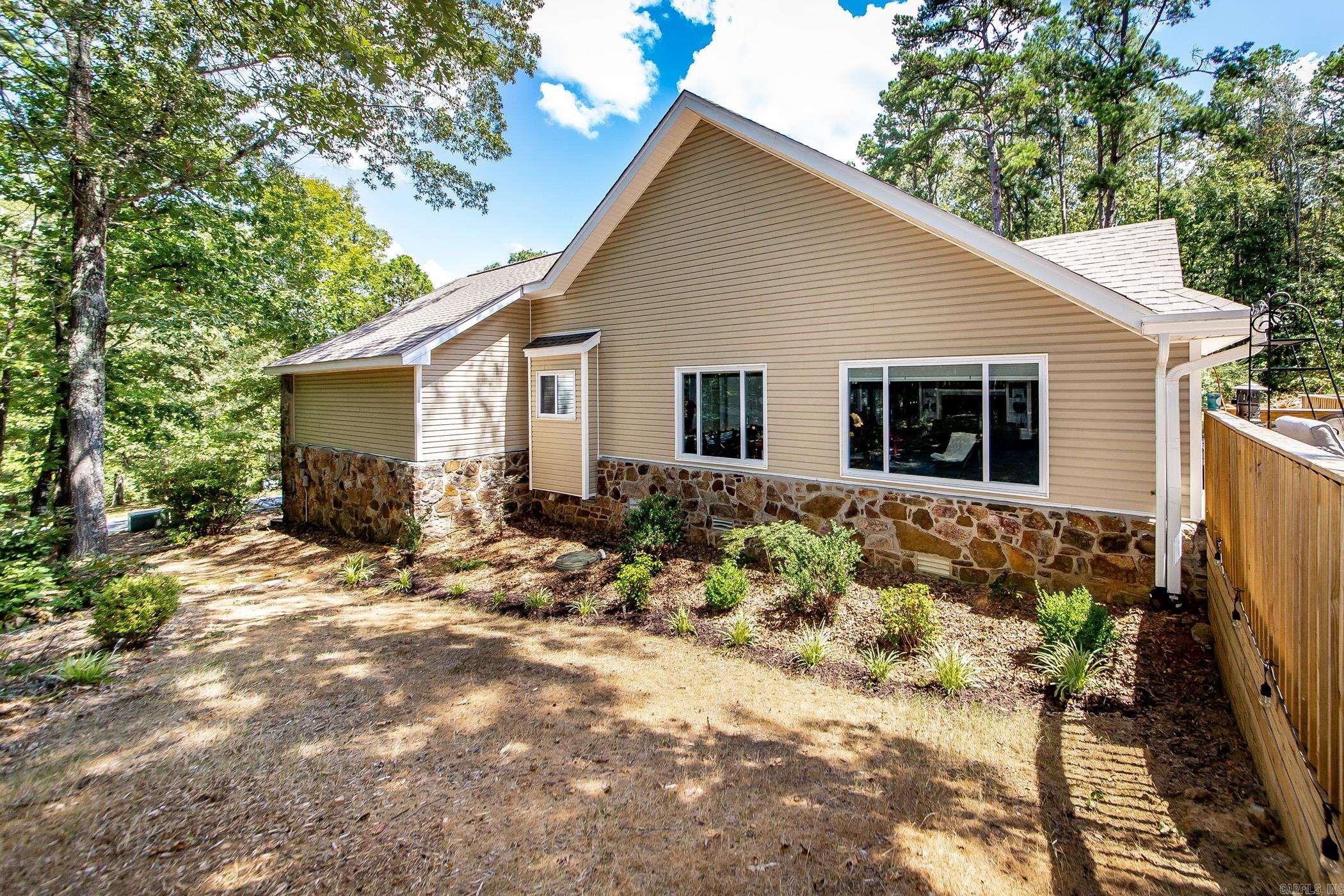 315 Mountain Ranch Dr. Fairfield Bay, AR 72088