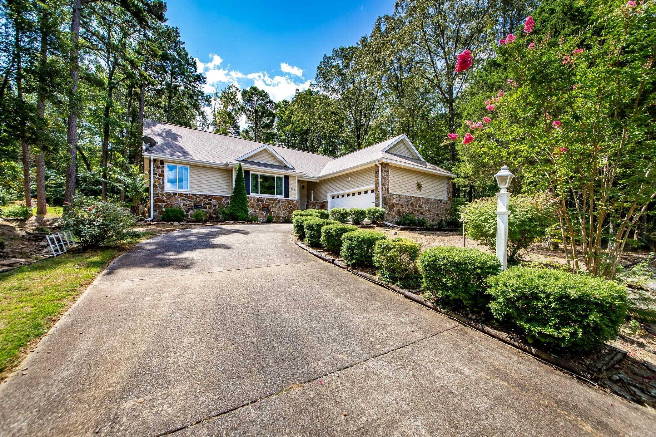 315 Mountain Ranch Dr. Fairfield Bay, AR 72088