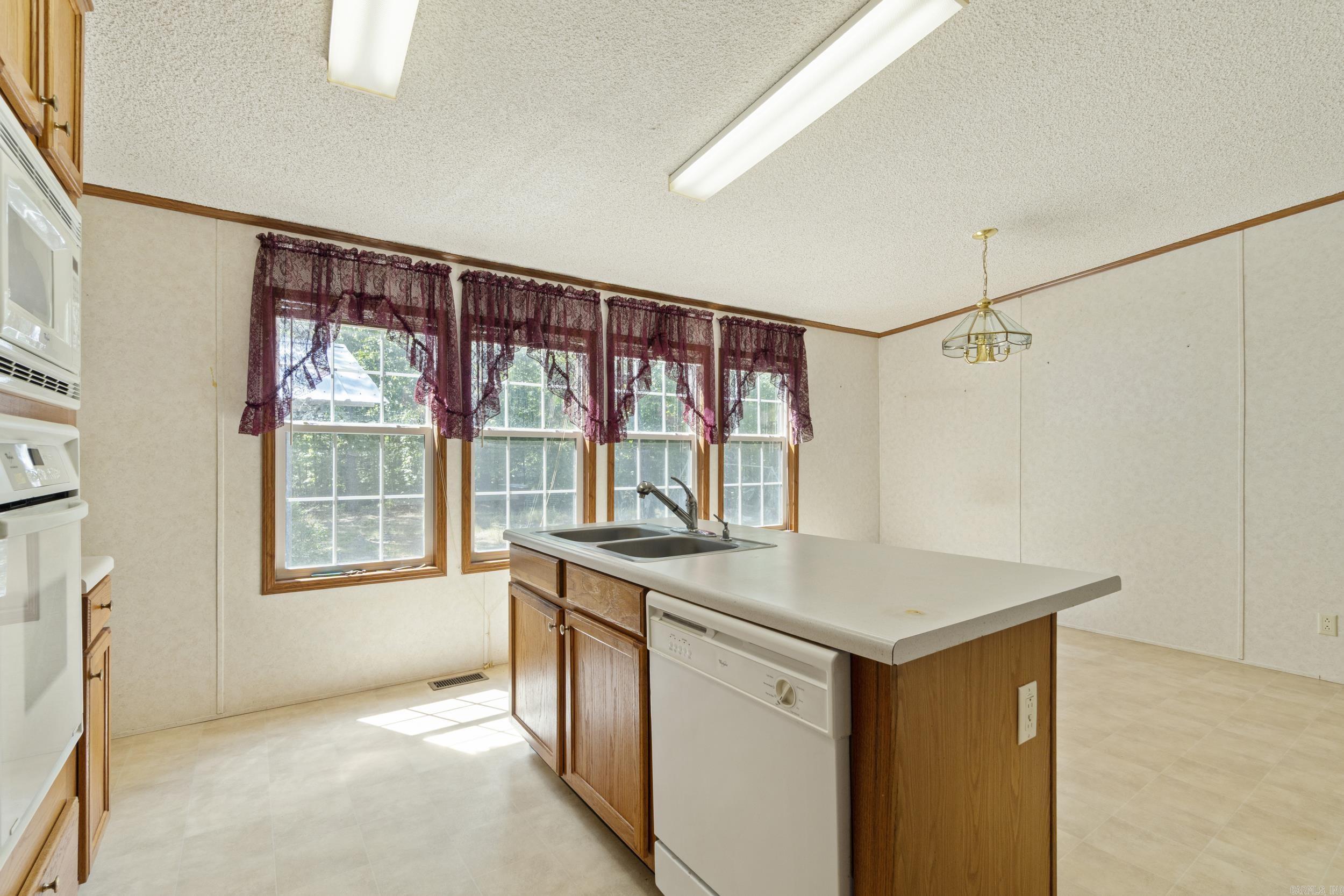 91 Crestview  Conway, AR
