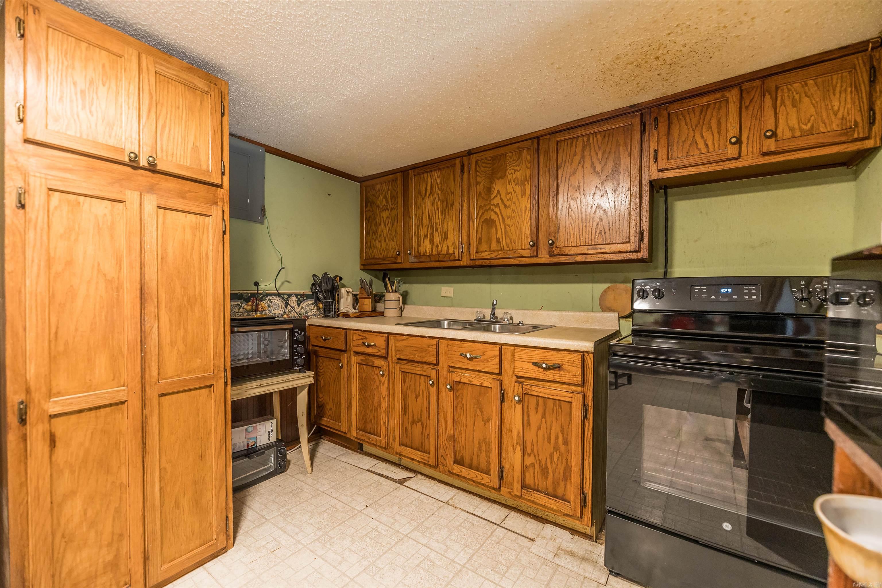 396 Highway 387  Chidester, AR