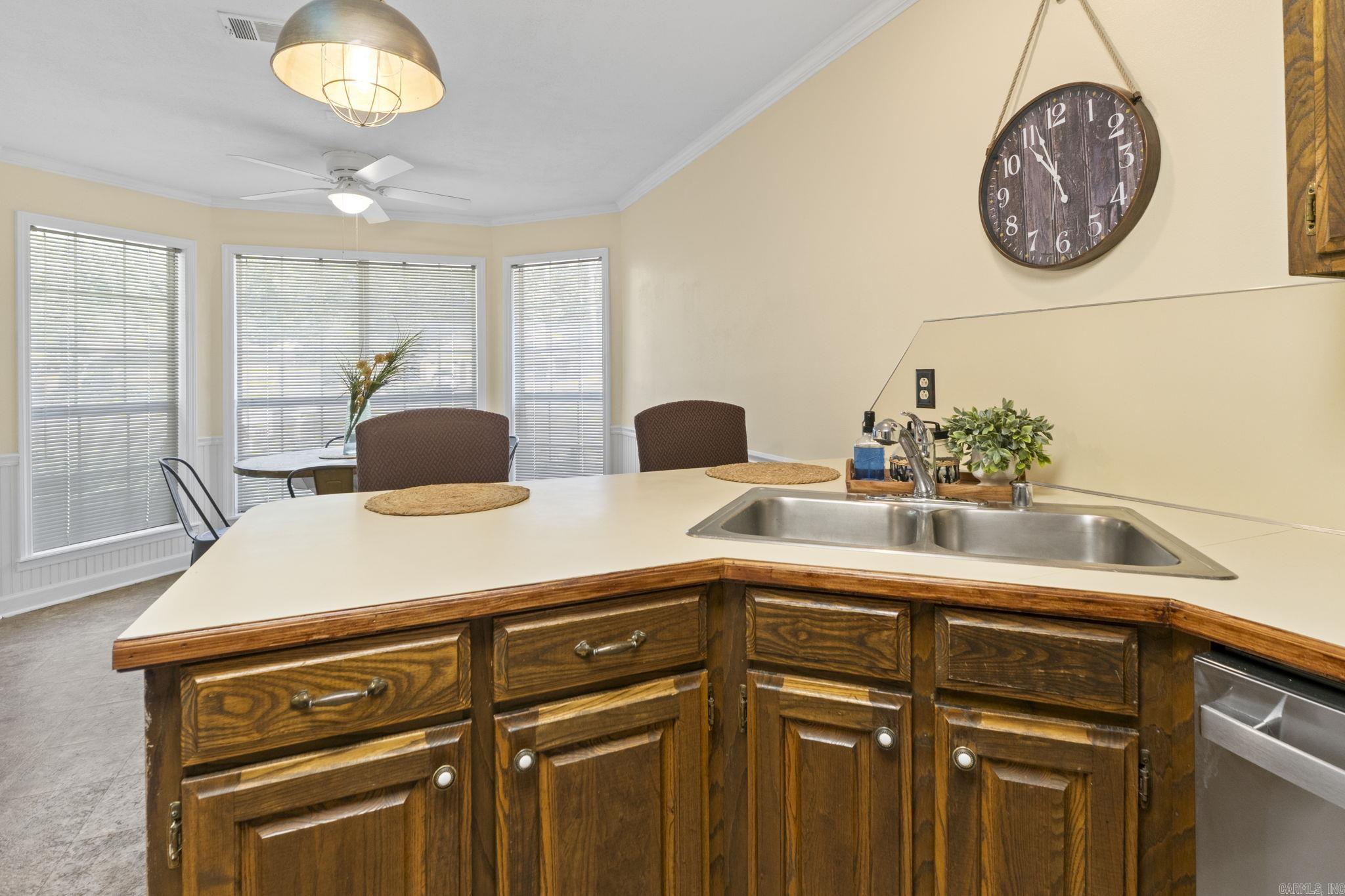 11 Sharondale Court  Maumelle, AR
