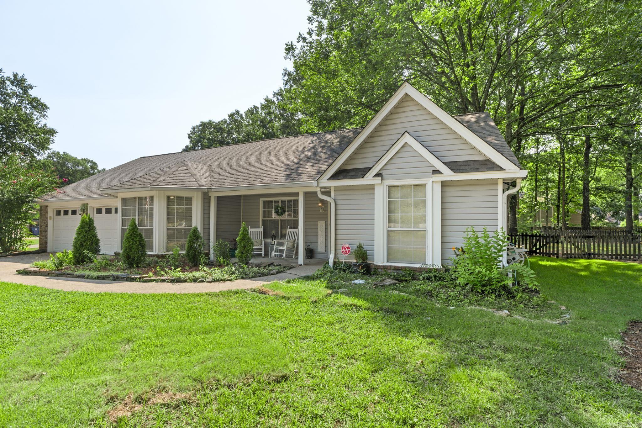 11 Sharondale Court  Maumelle, AR