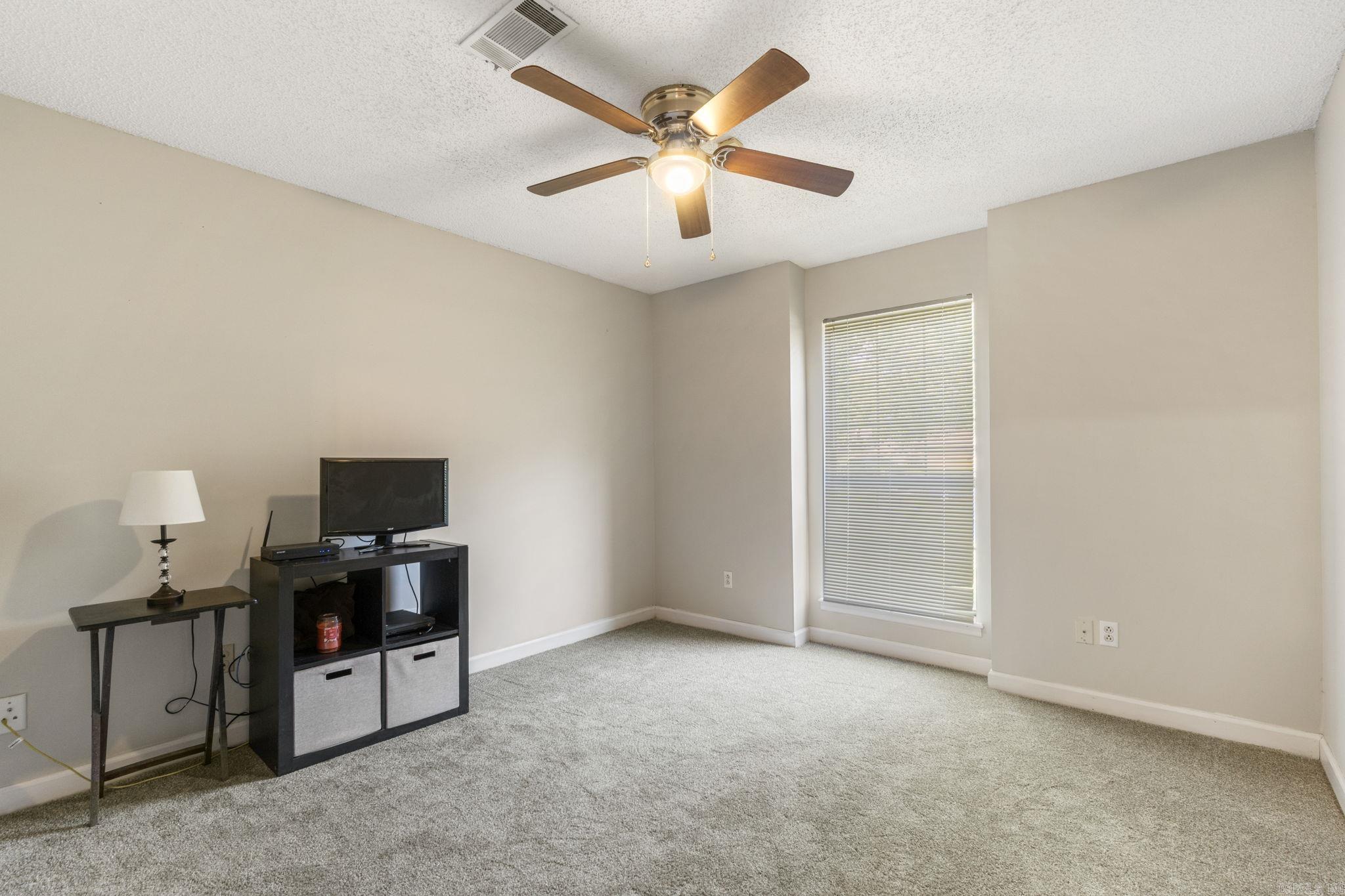 11 Sharondale Court  Maumelle, AR
