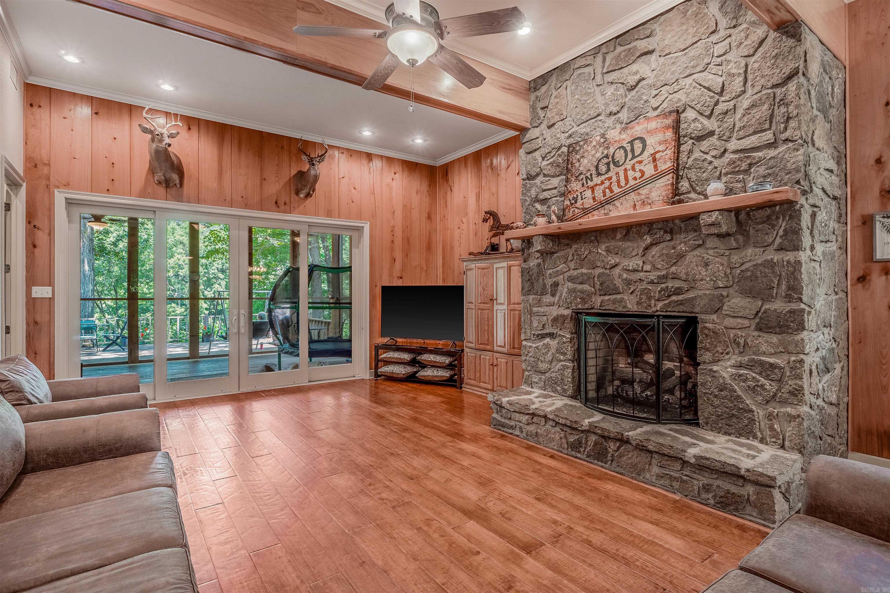 111 N Riverfront  Judsonia, AR