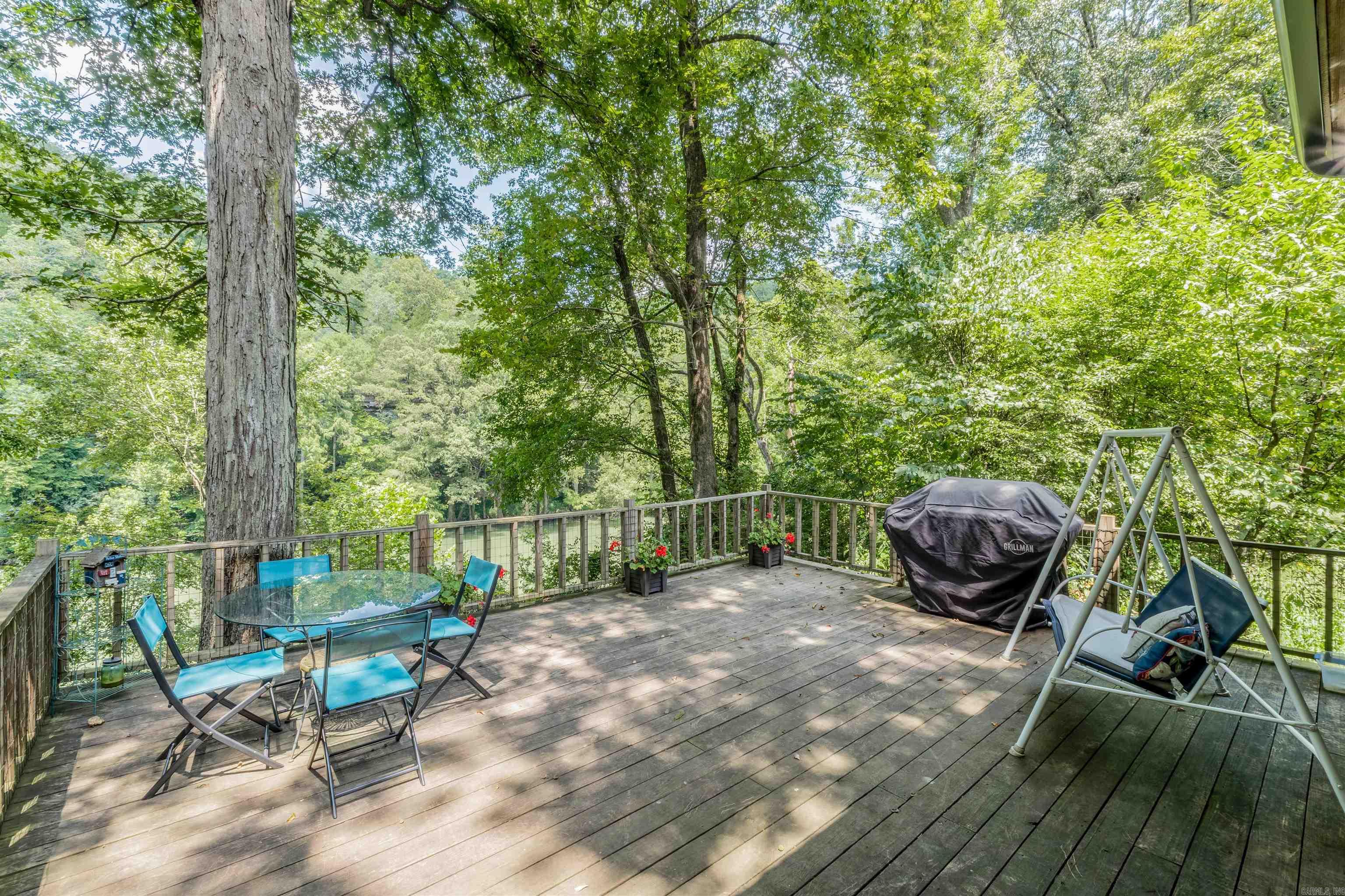 111 N Riverfront  Judsonia, AR