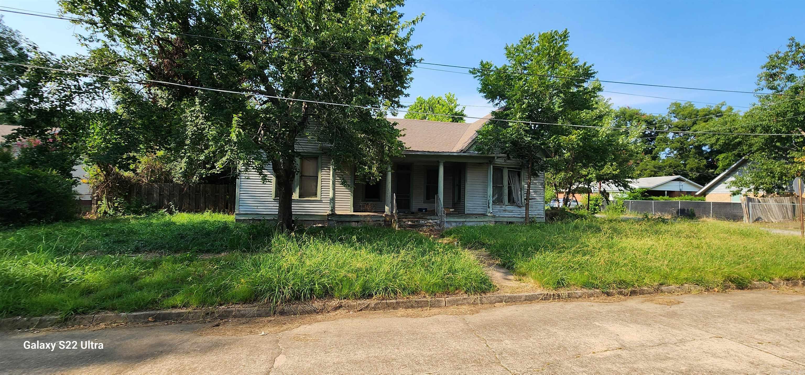311 E Church  Paris, AR