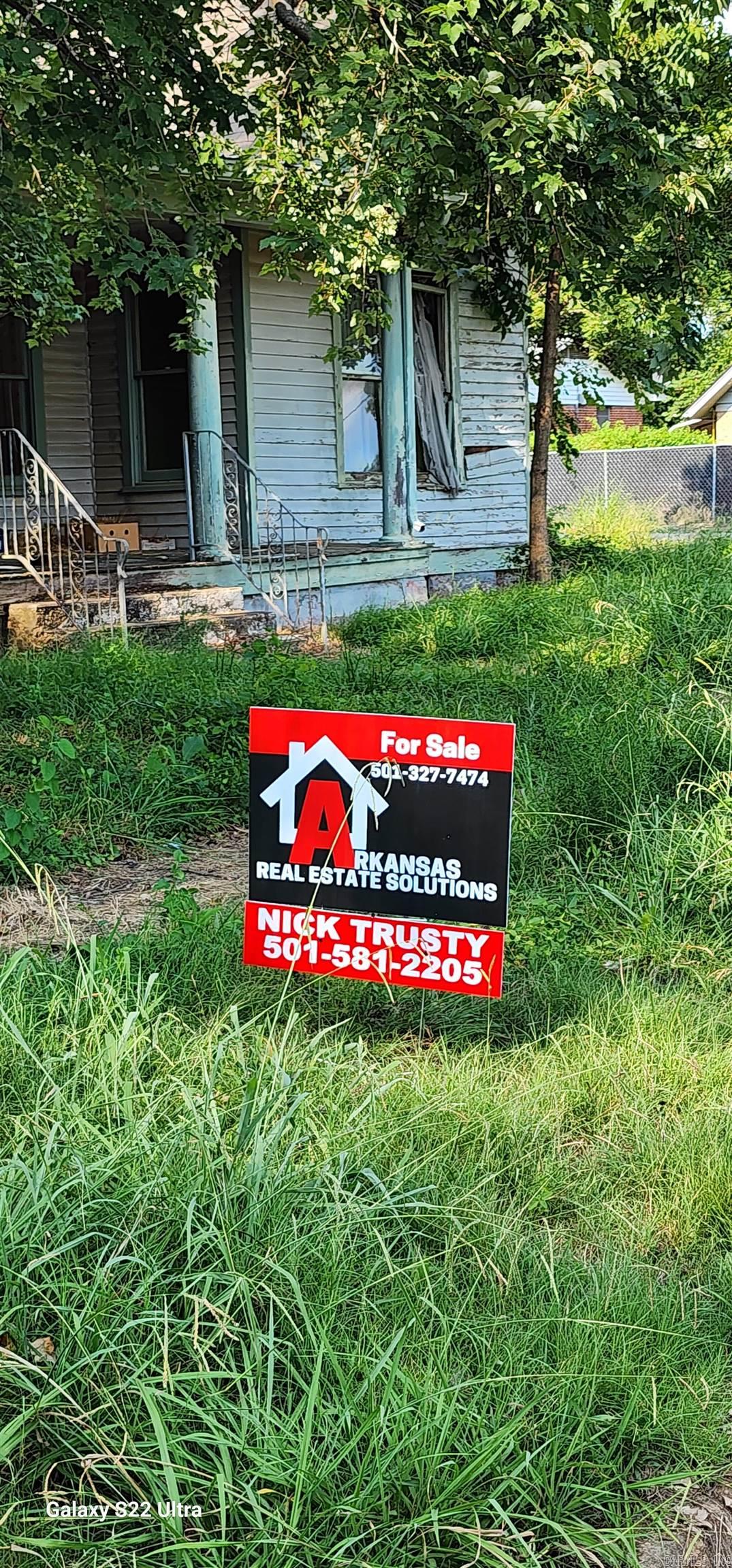 311 E Church  Paris, AR