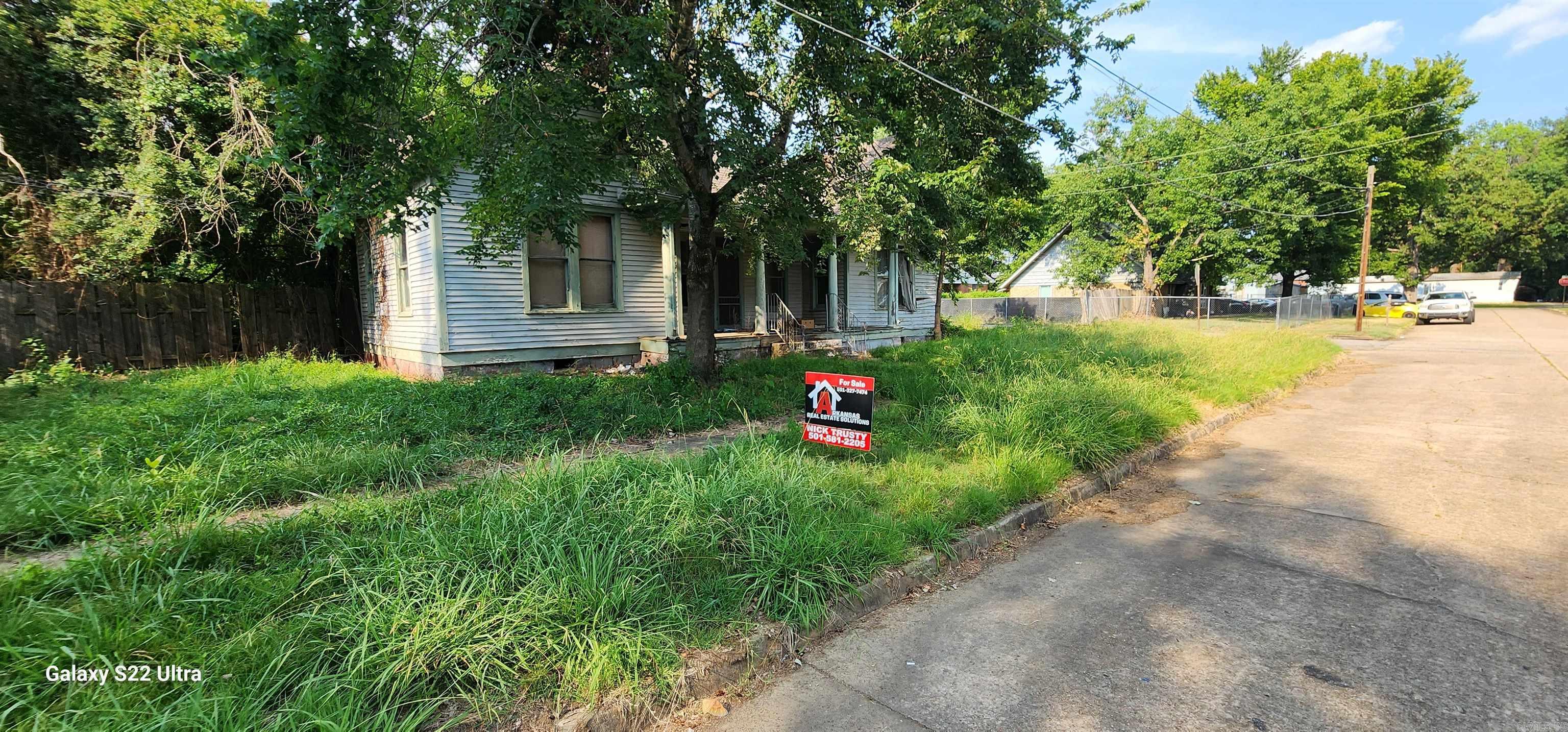 311 E Church  Paris, AR