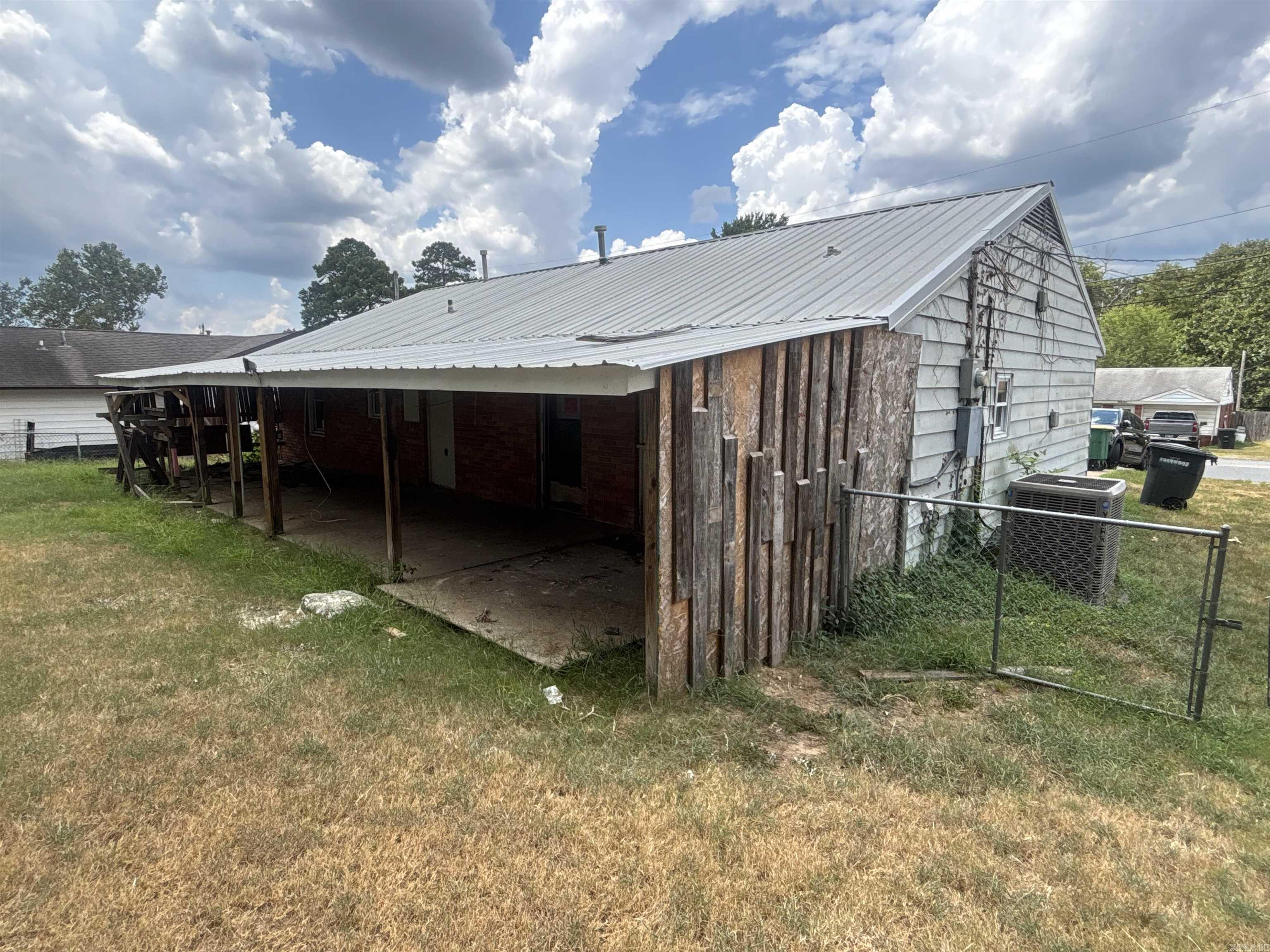 9020 Barber St  Sherwood, AR