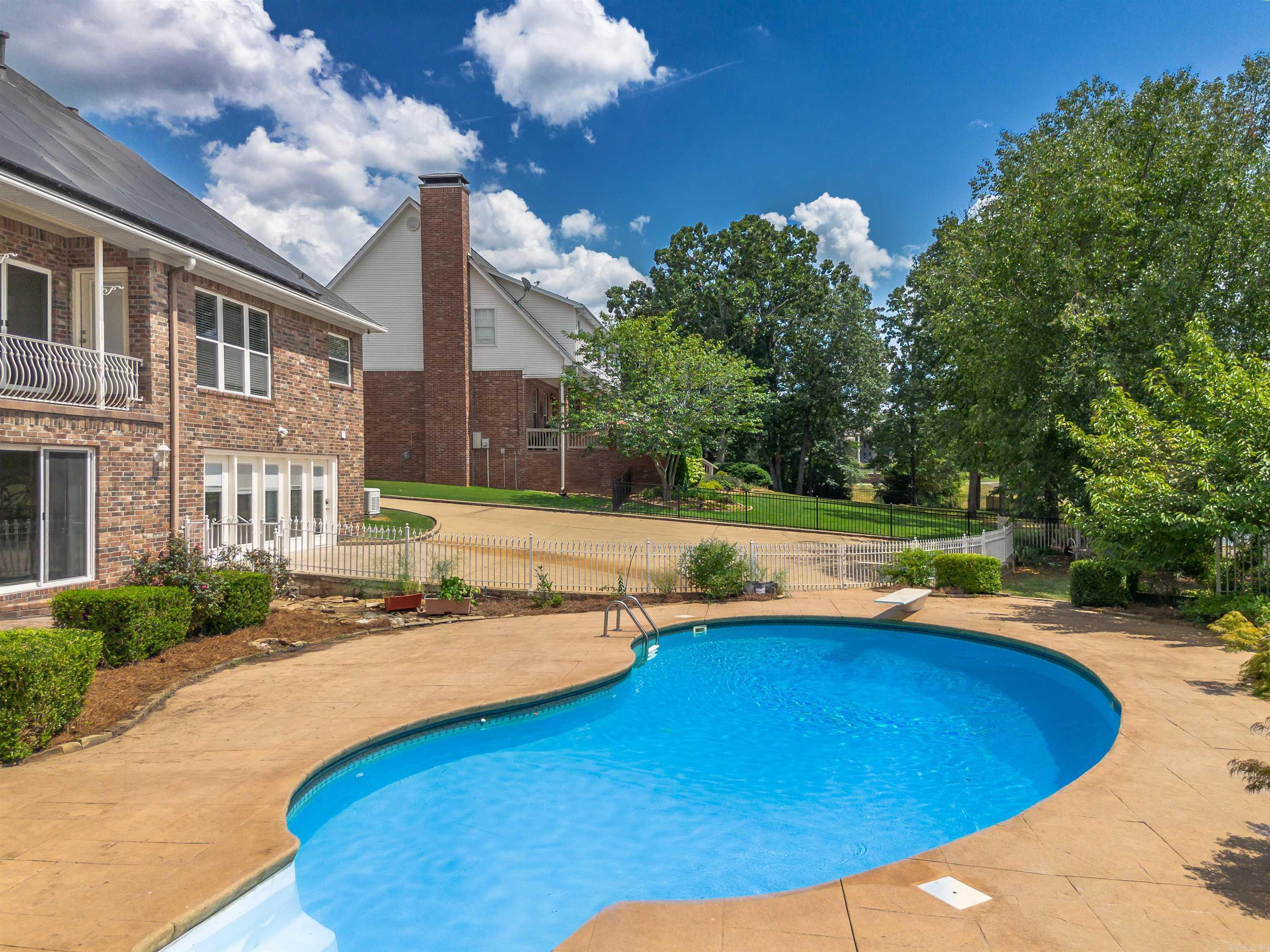 130 Mohawk Dr Maumelle, AR 72113
