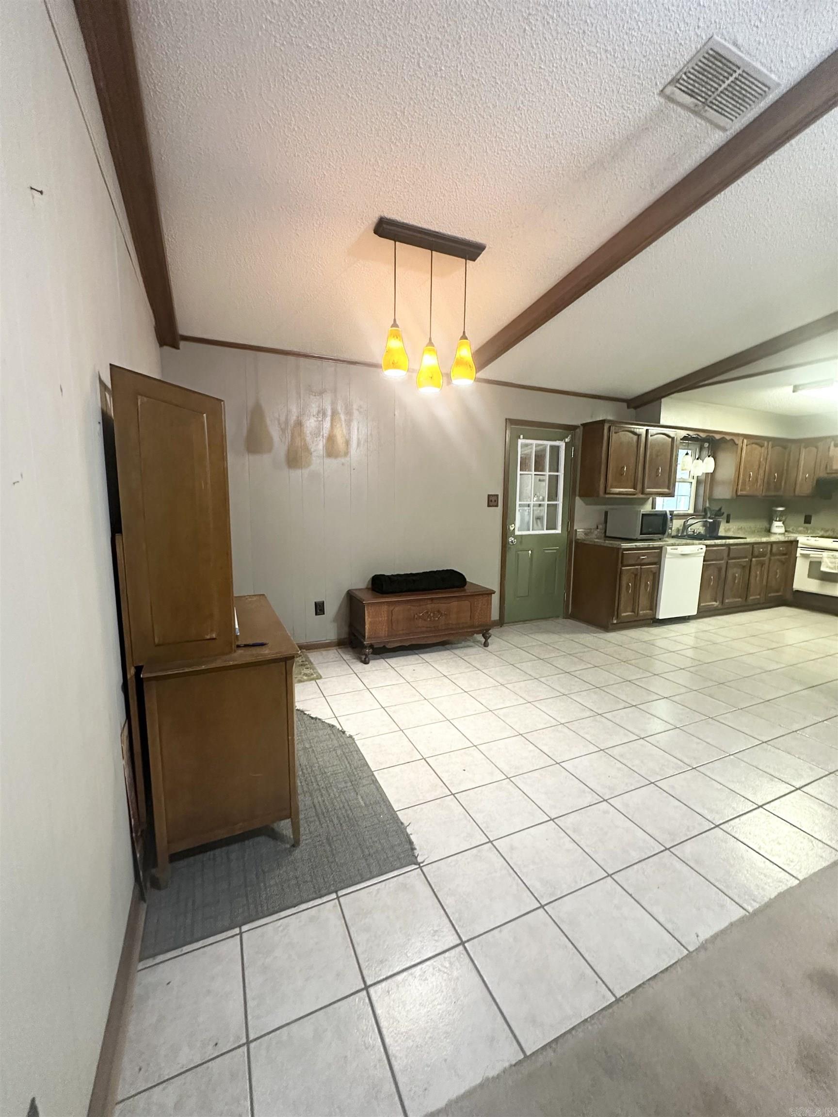 22 Concord Dr.  White Hall, AR