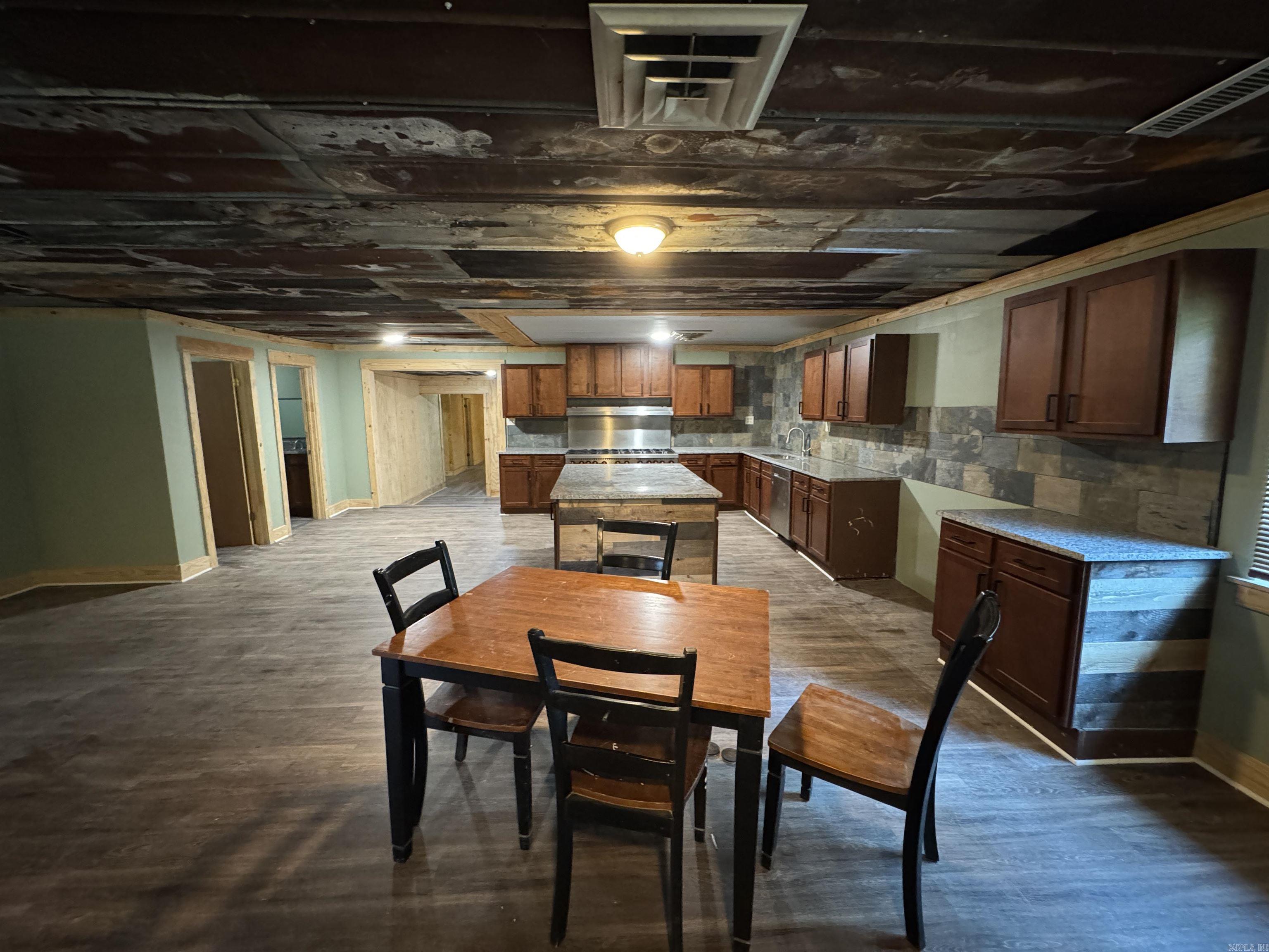20 County Road 505  Fair Oaks, AR