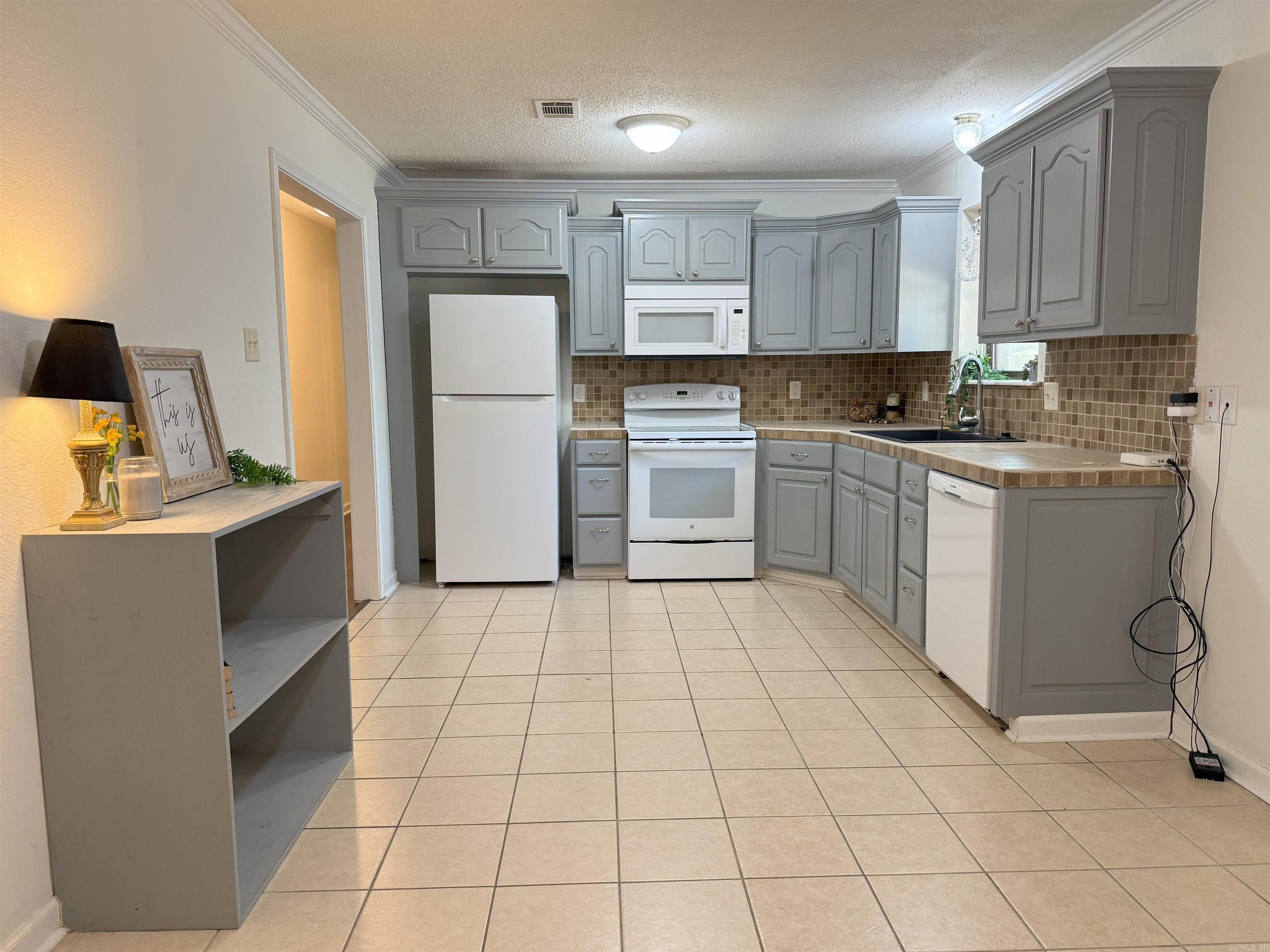 1218 Fairview  Lonoke, AR
