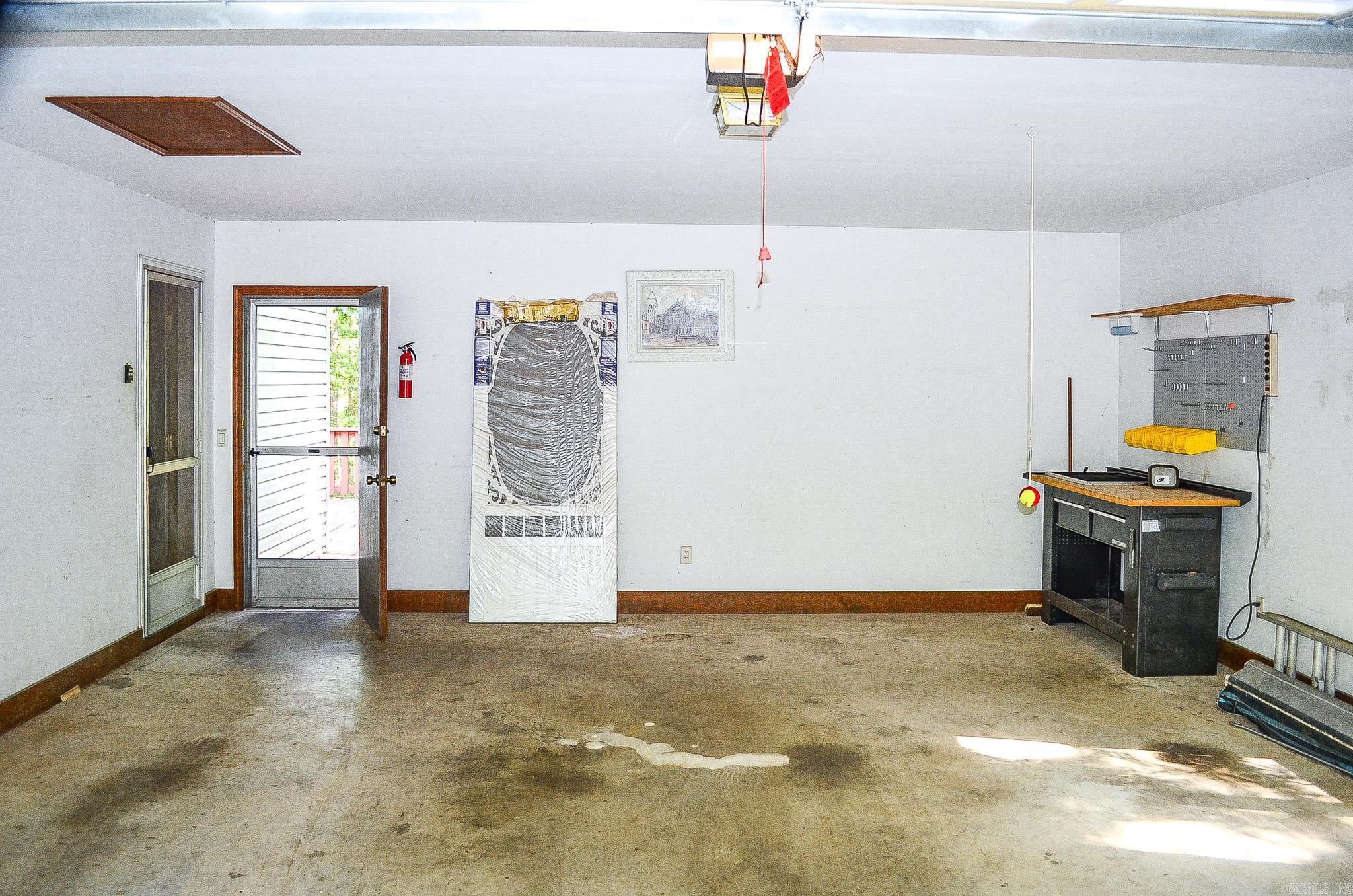 4 Monovar Lane  Hot Springs Village, AR