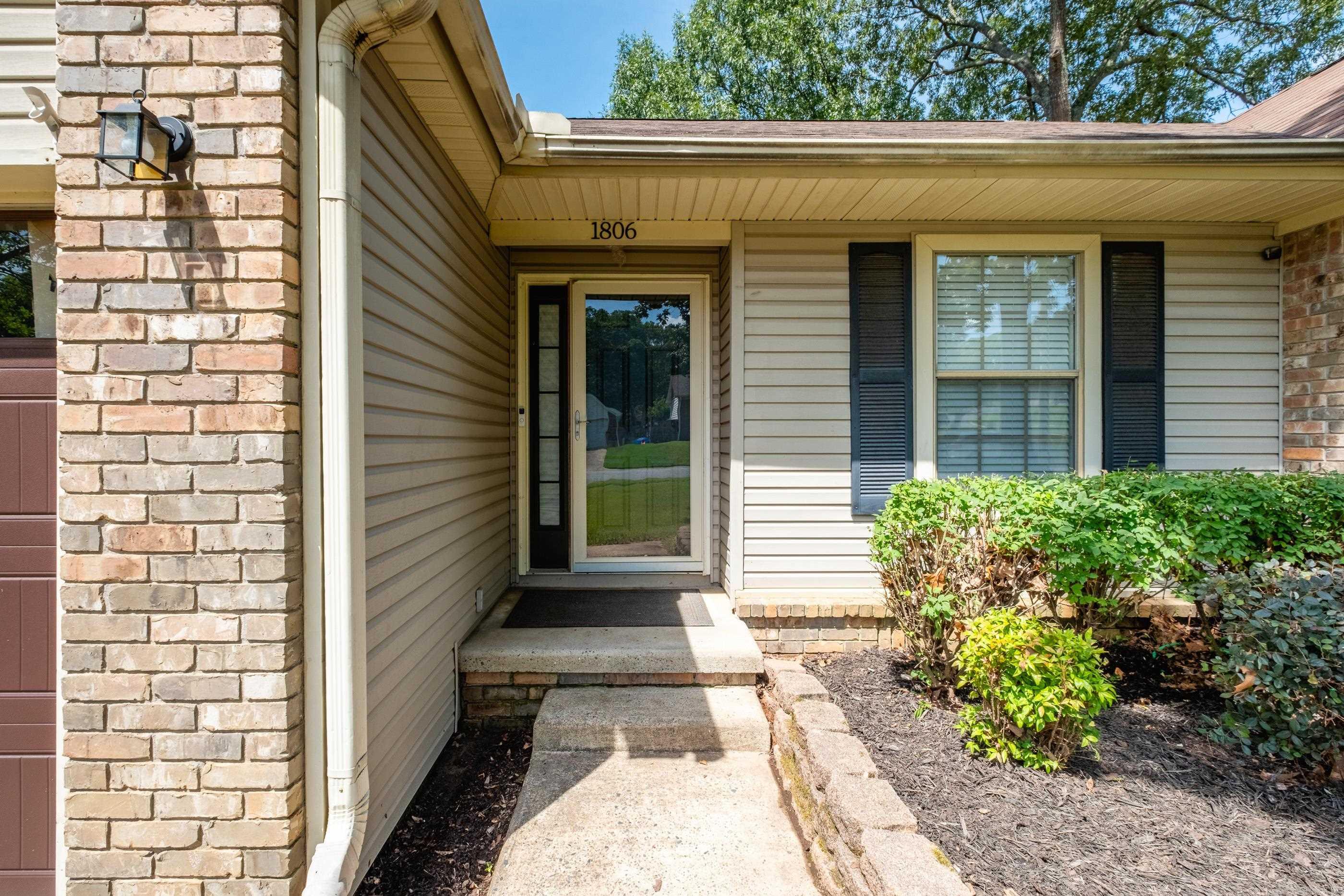 1806 Point West  Little Rock, AR